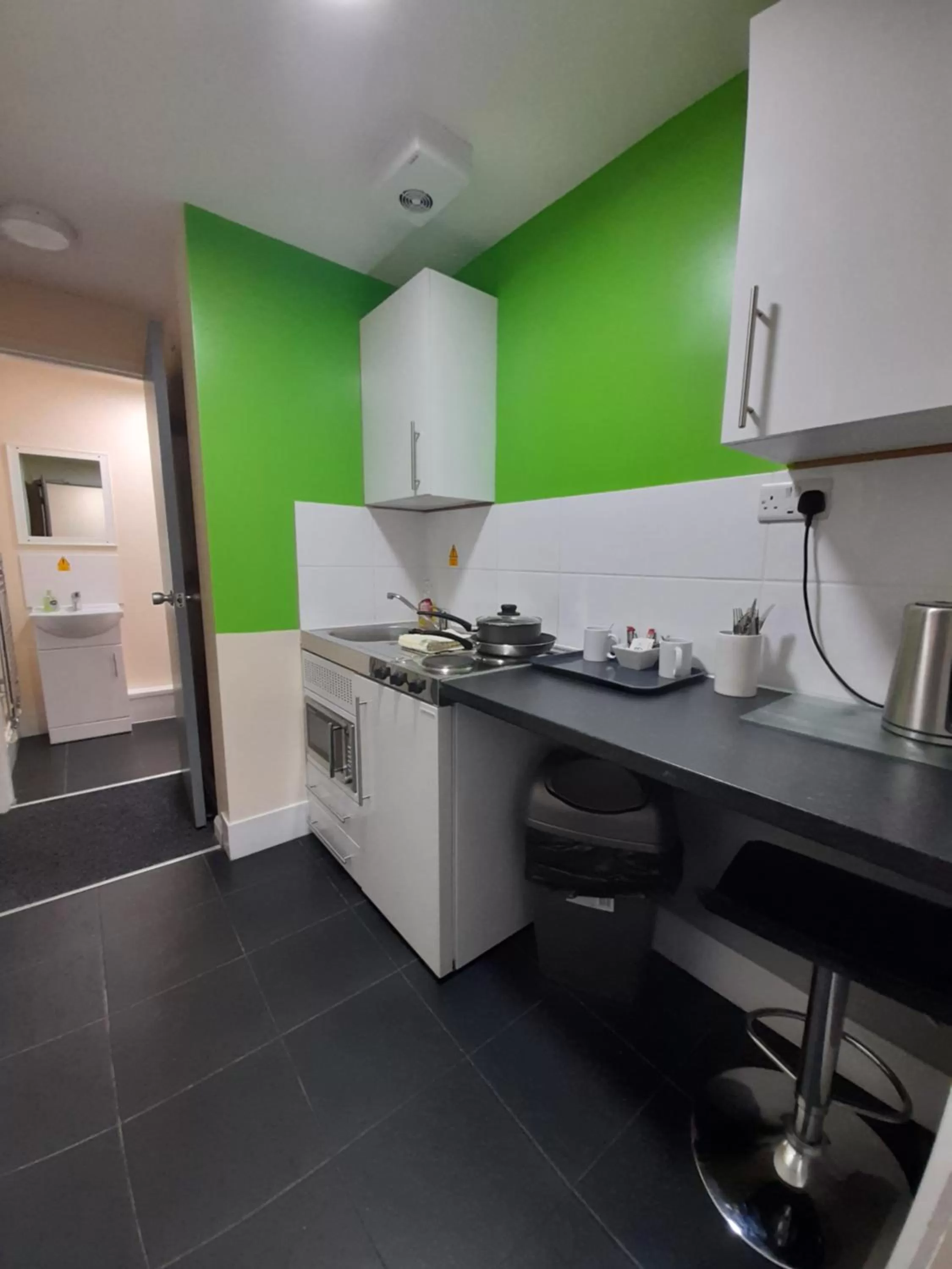 Kitchen or kitchenette in Lymedale Suites Studios & Aparthotel in NEWCASTLE UNDER LYME & STOKE