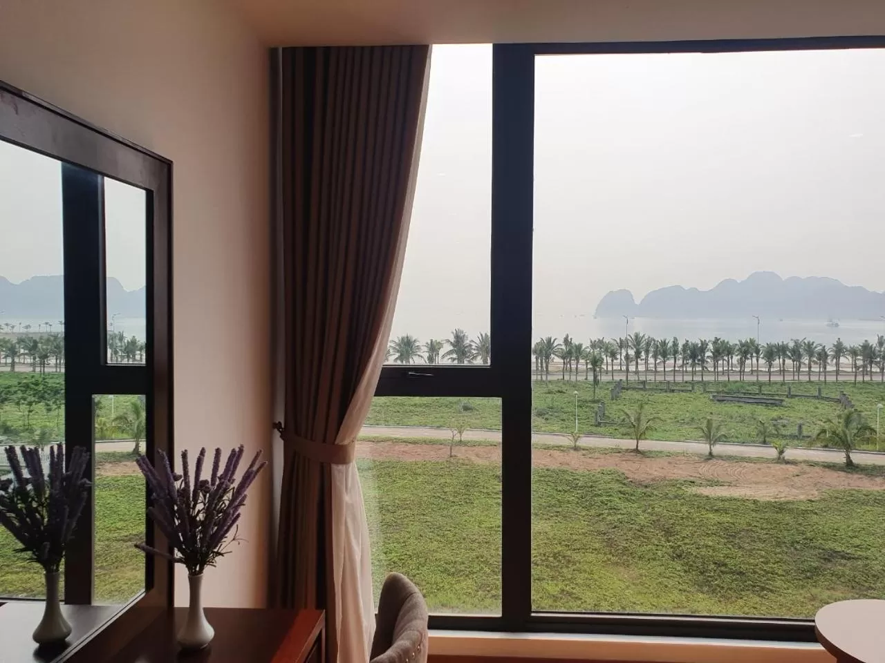 Golden Palm HaLong Hotel