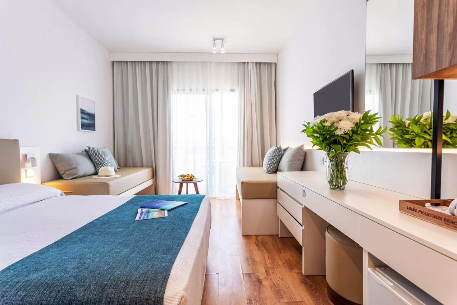 Photo of the whole room, Bed in Louis Phaethon Beach