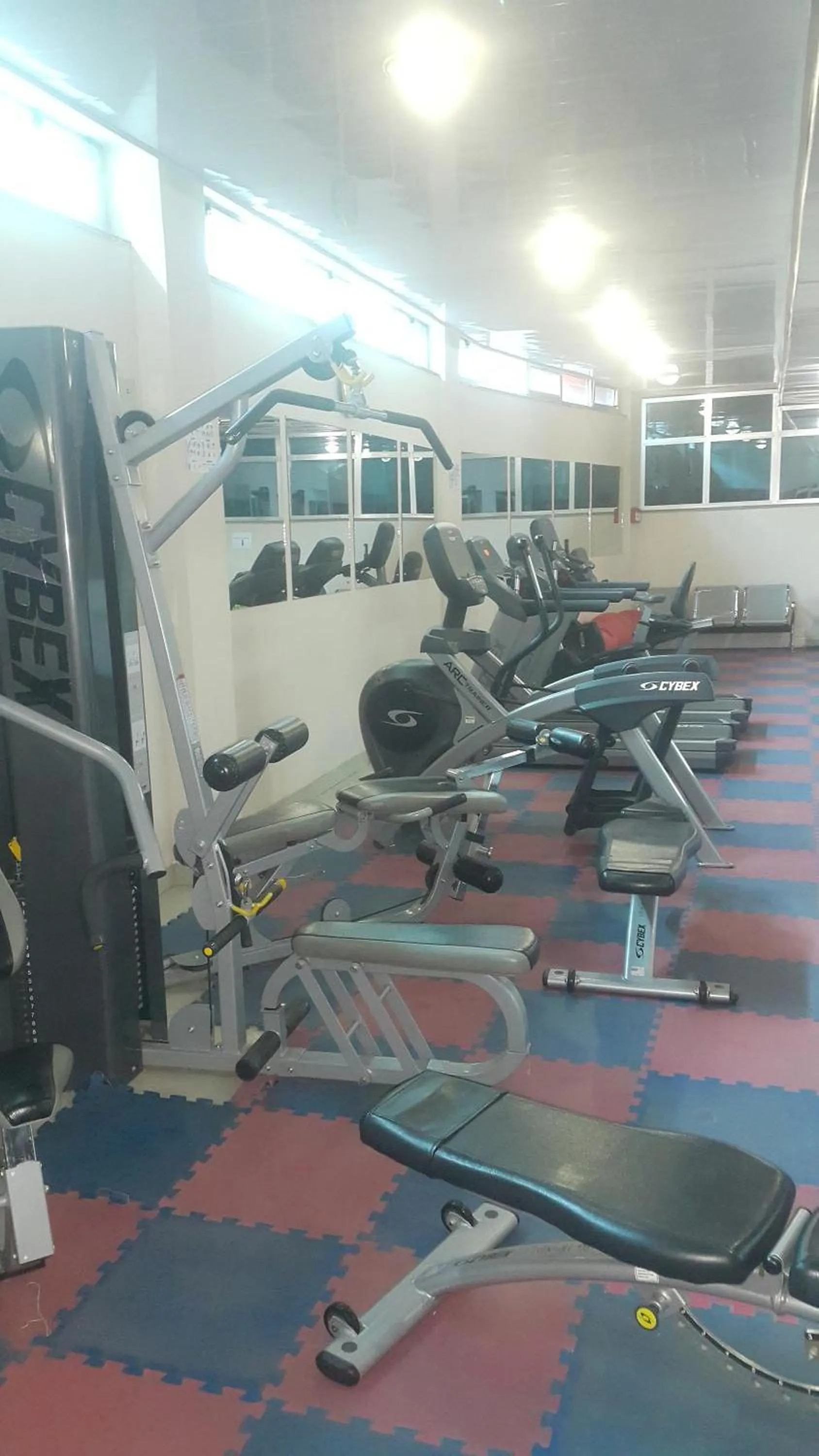 Fitness centre/facilities in Friendship International Hotel