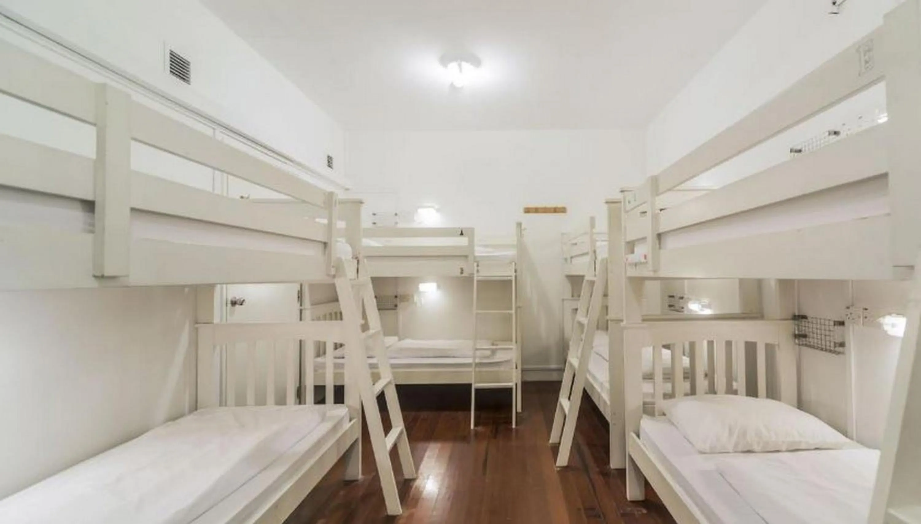 bunk bed, Bed in BEAT Arts Hostel at Chinatown