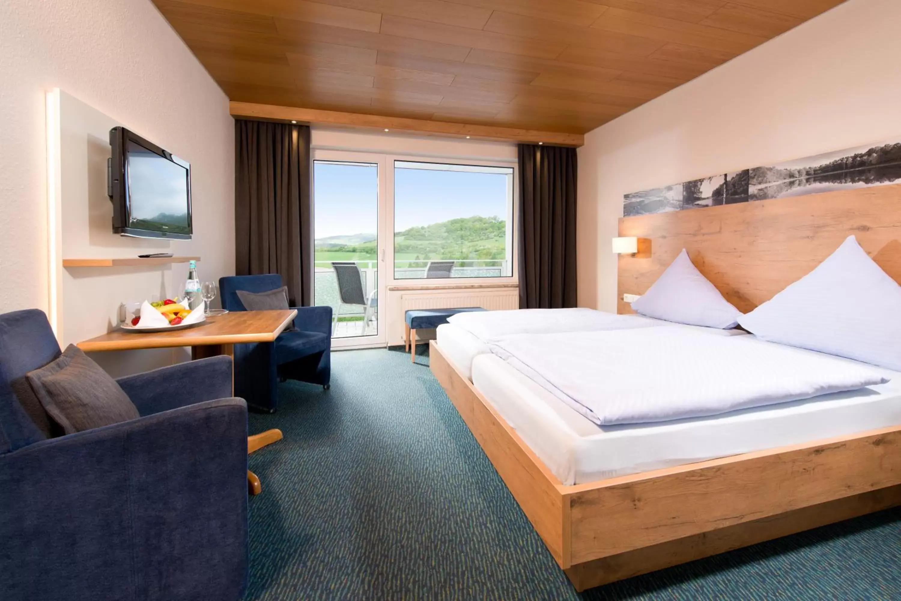 Double Room with Panoramic View - single occupancy in Seehotel am Stausee 4 Sterne Superior Double Room with Panoramic View - single occupancy in Seehotel am Stausee 4 Sterne Superior