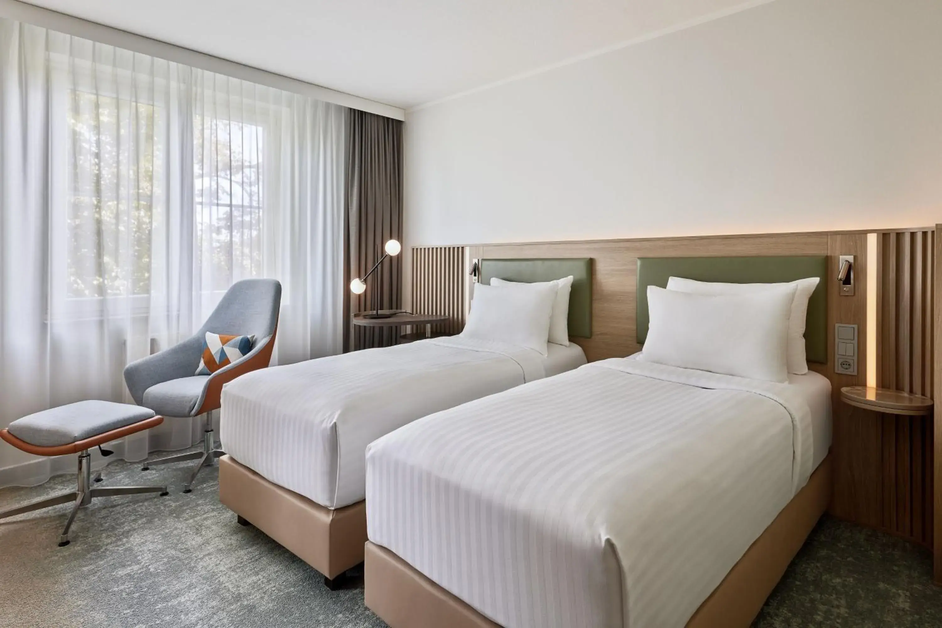 Standard Twin Room with Inland View in Courtyard by Marriott Dortmund Standard Twin Room with Inland View in Courtyard by Marriott Dortmund