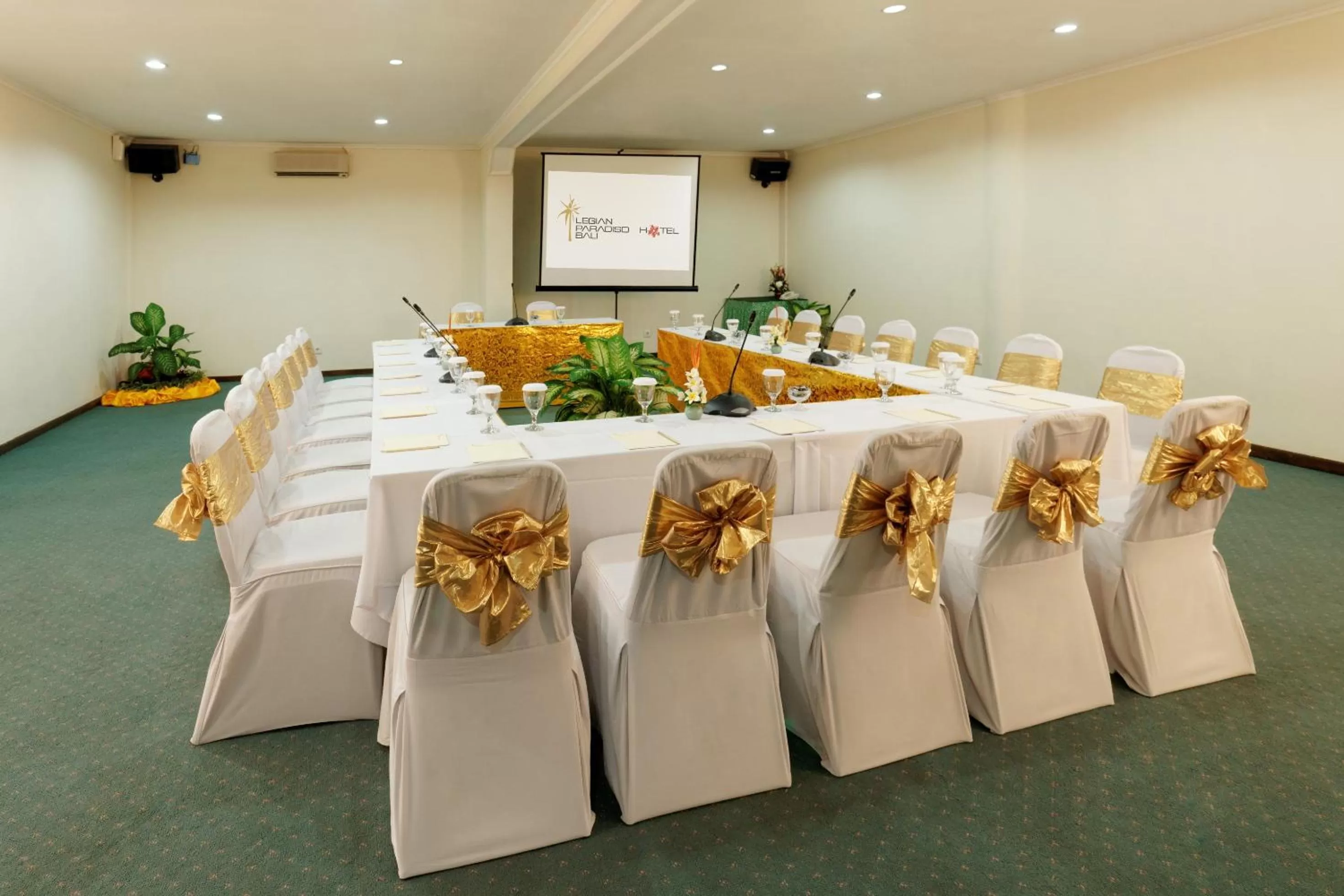 Business facilities in Legian Paradiso Hotel