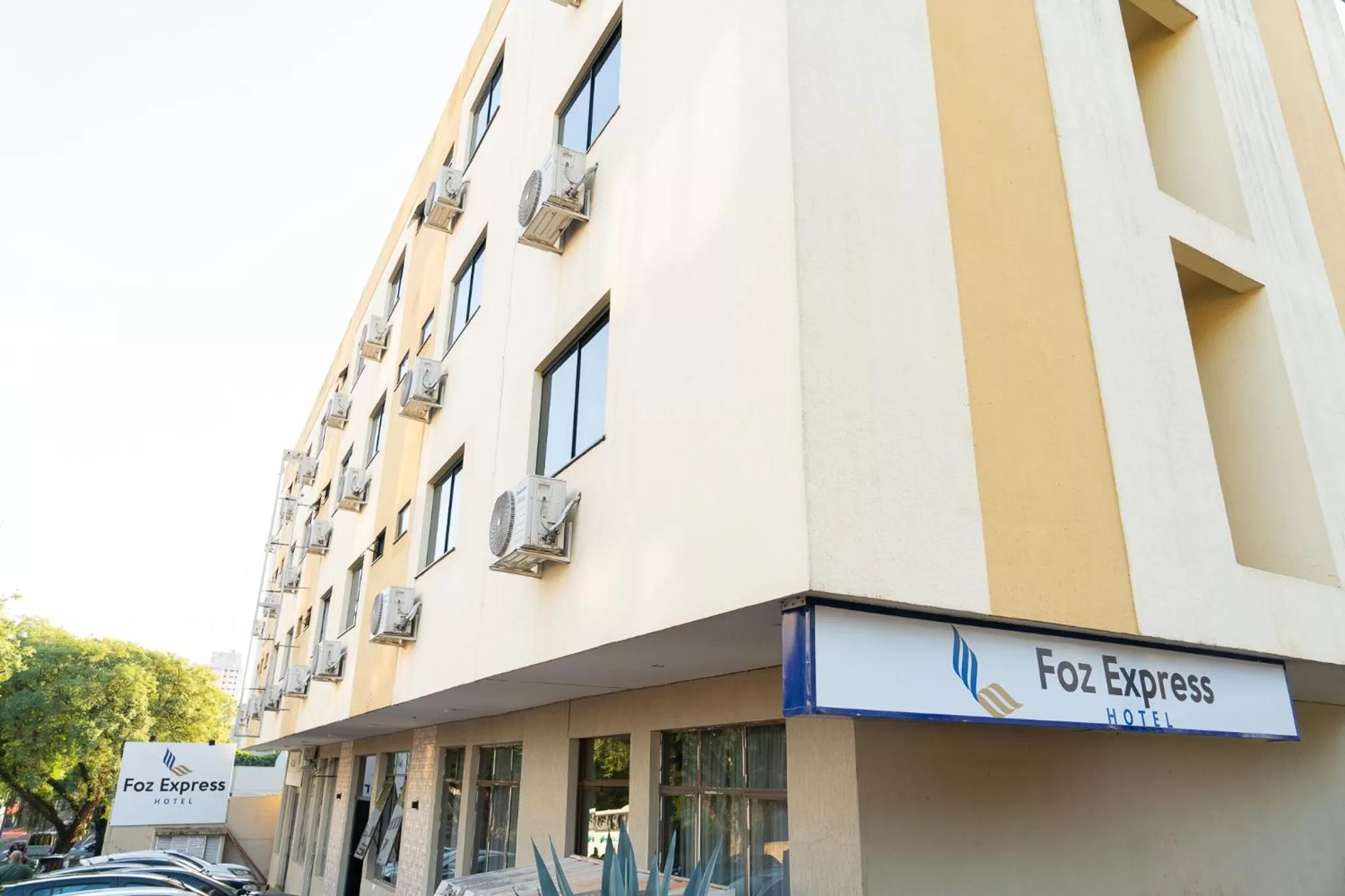 Property building in Foz Express Hotel Centro