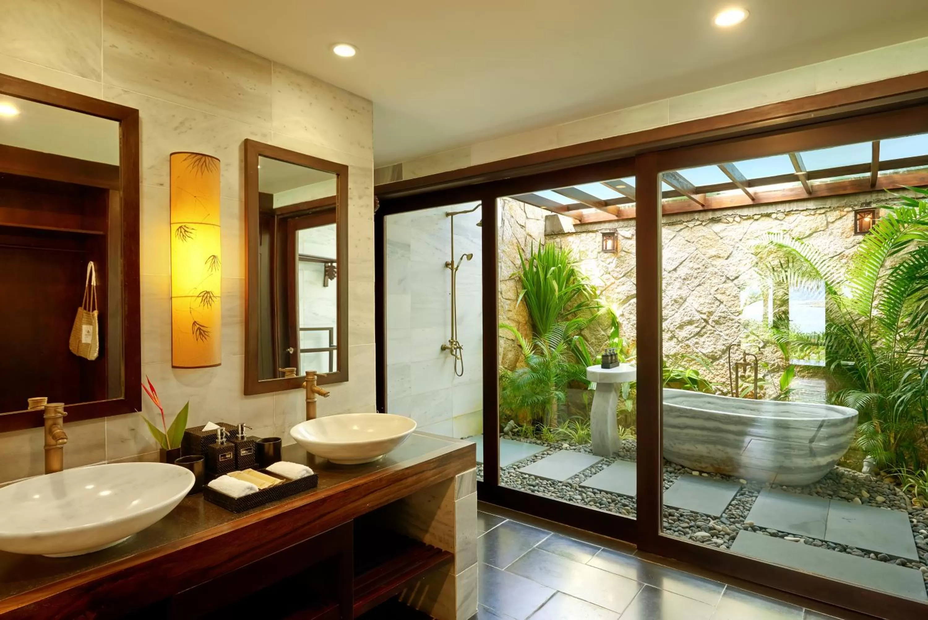 Shower in Amiana Resort Nha Trang