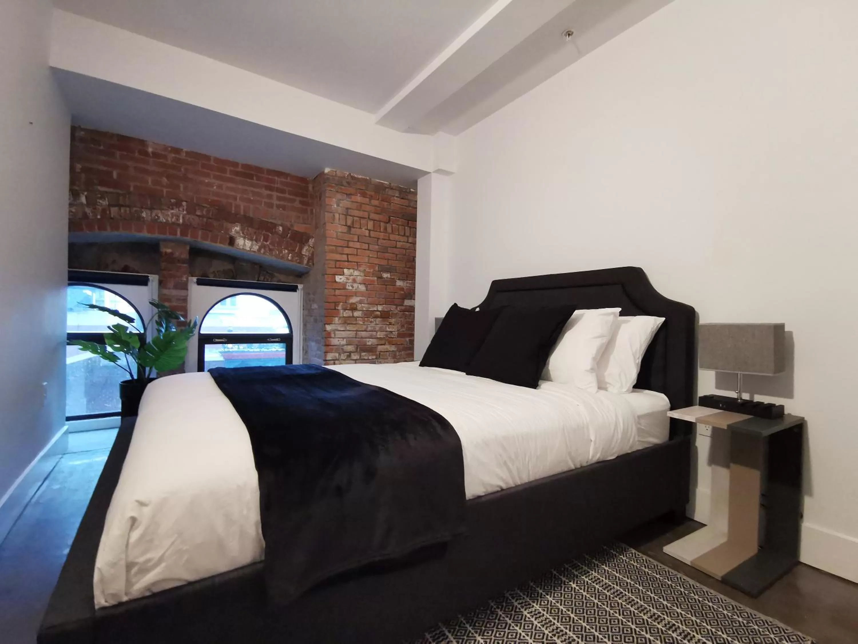 Bed in Cameo Hotel and Suites