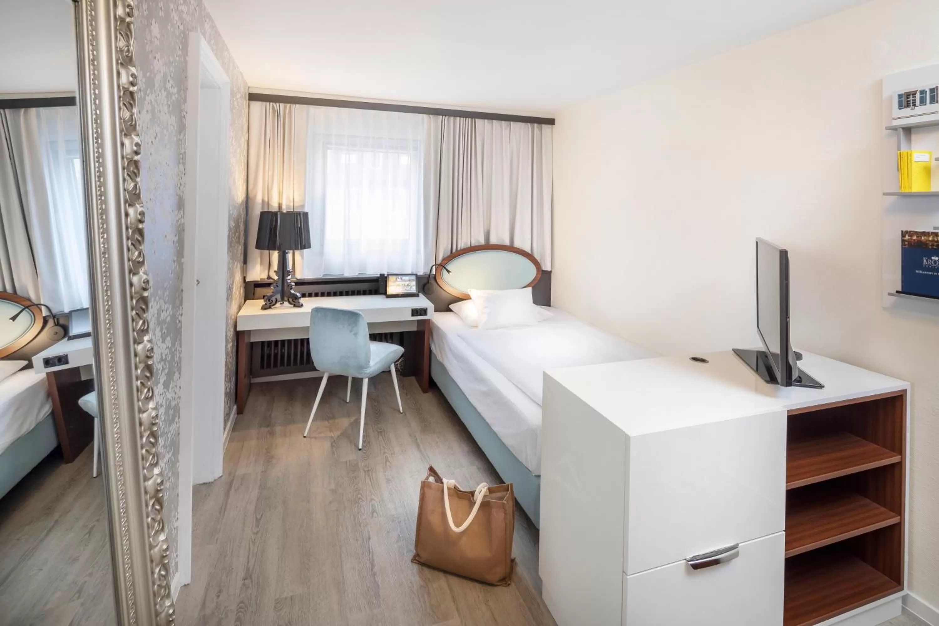 Photo of the whole room, Bed in Hotel Krone ****S