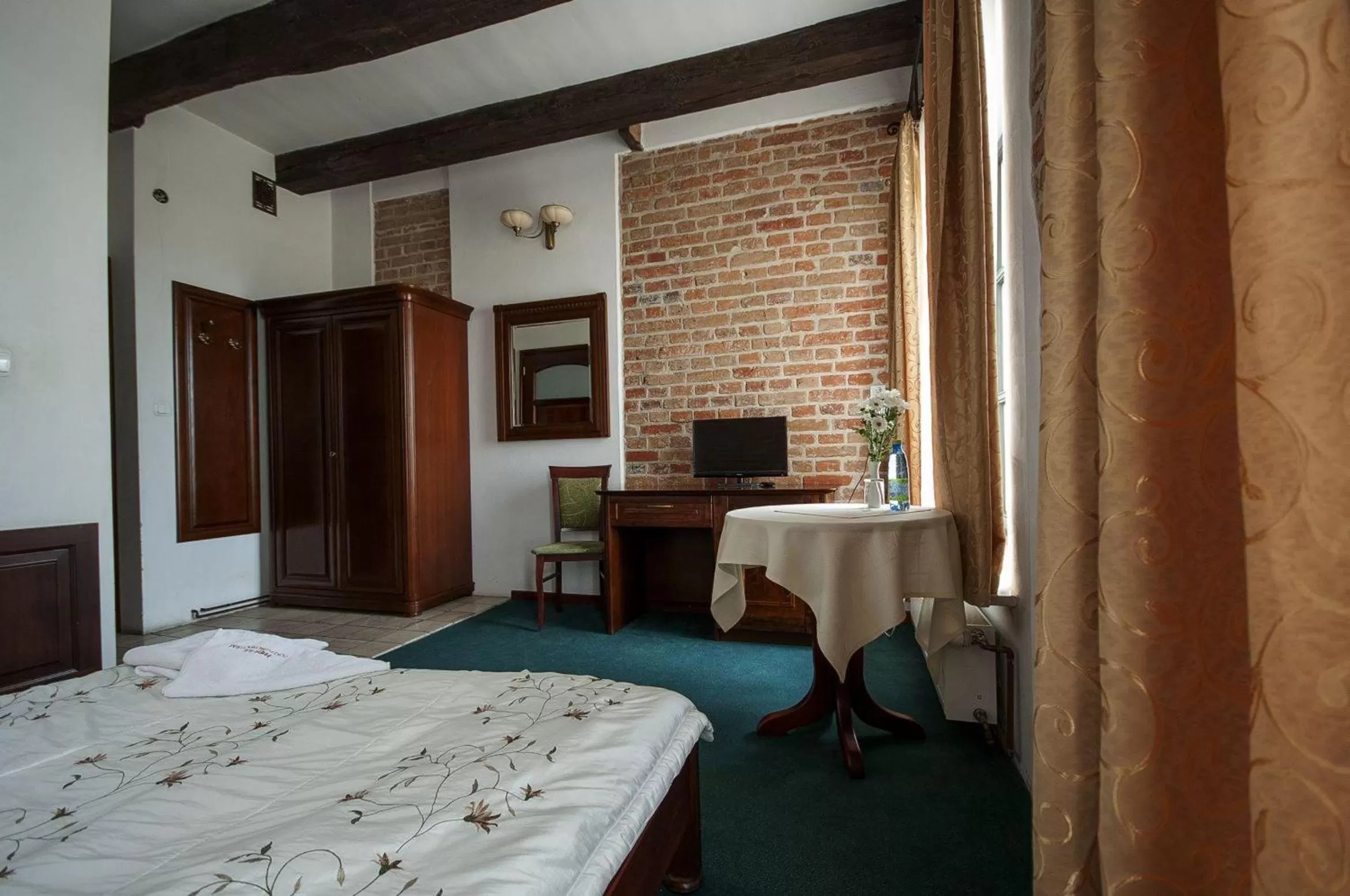 Photo of the whole room, Bed in Hotel Restauracja Pod Parowozem