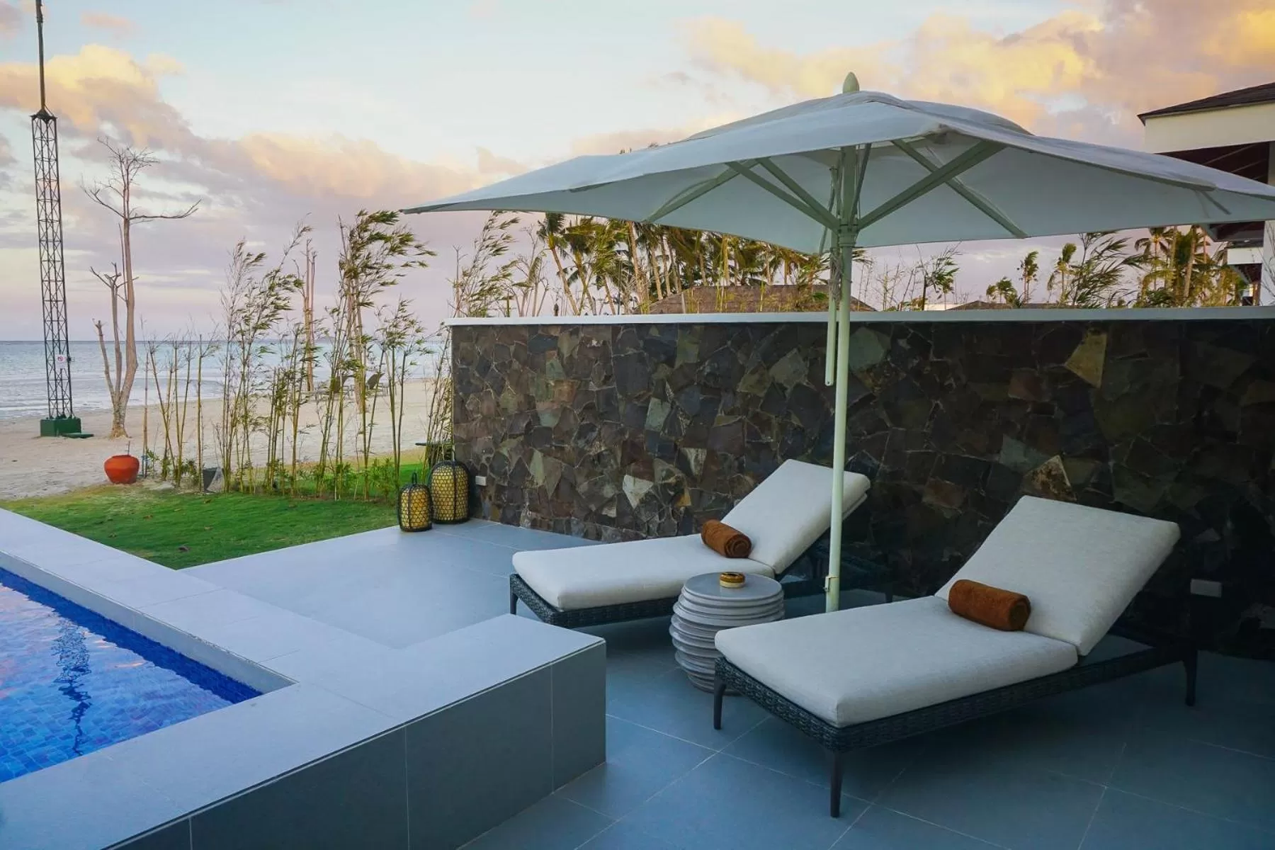 Swimming pool in Kandaya Resort