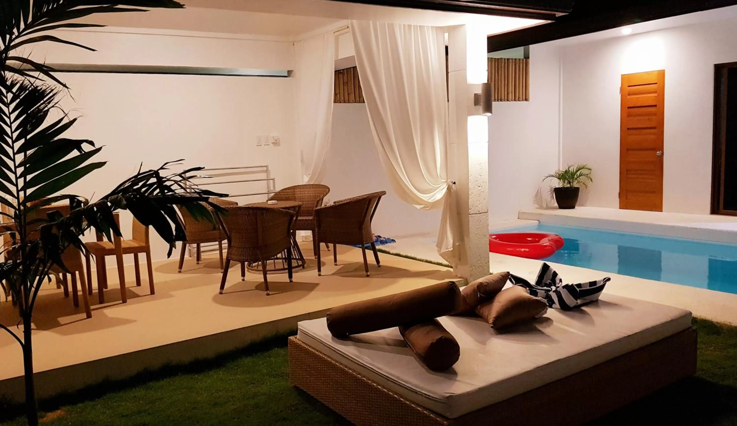 Patio in Montecarlo Villas Panglao