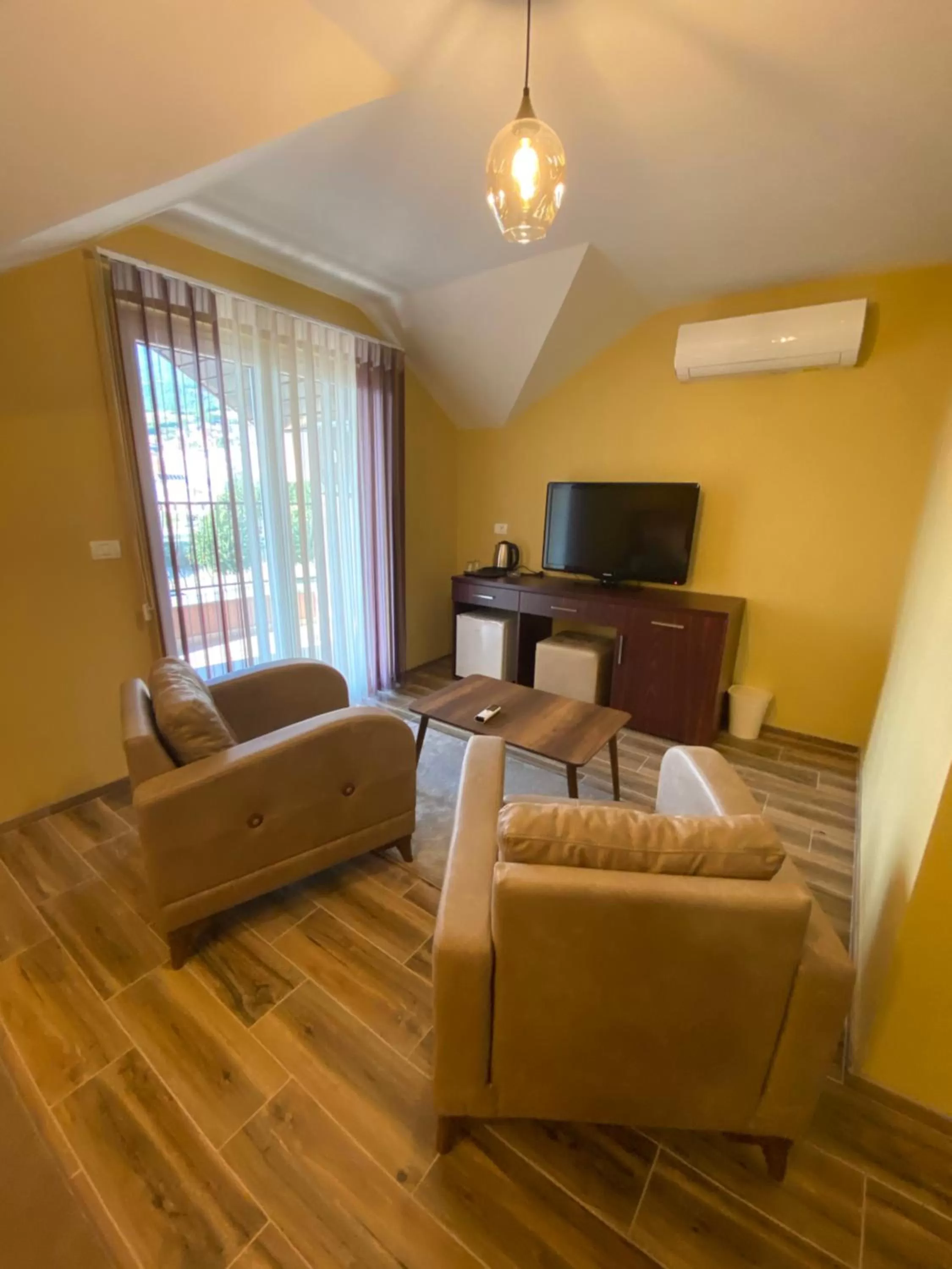 Seating Area in Hotel Kolonja's