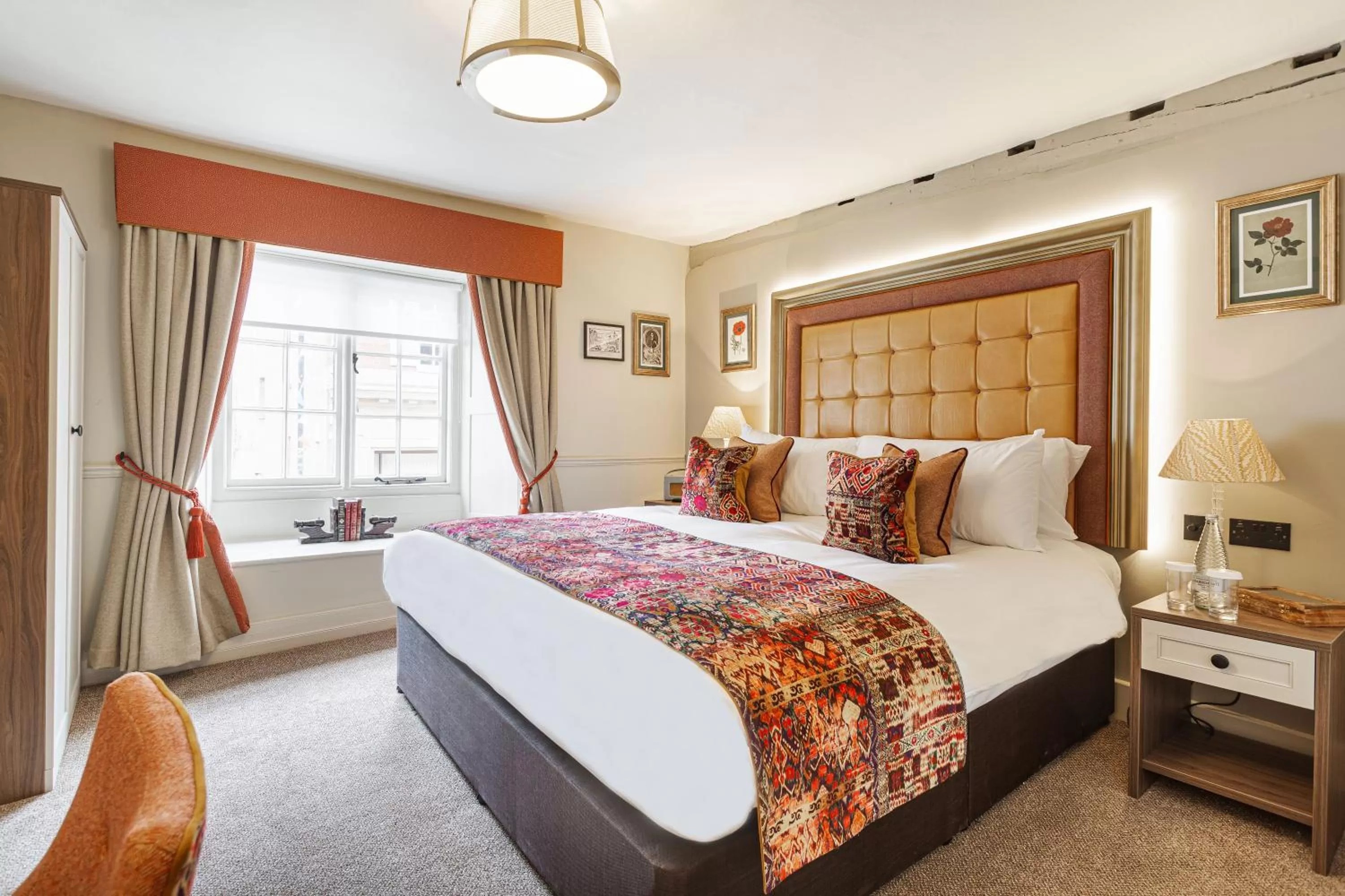 Bed in The George Hotel, Amesbury, Wiltshire - The Coaching Inn Group