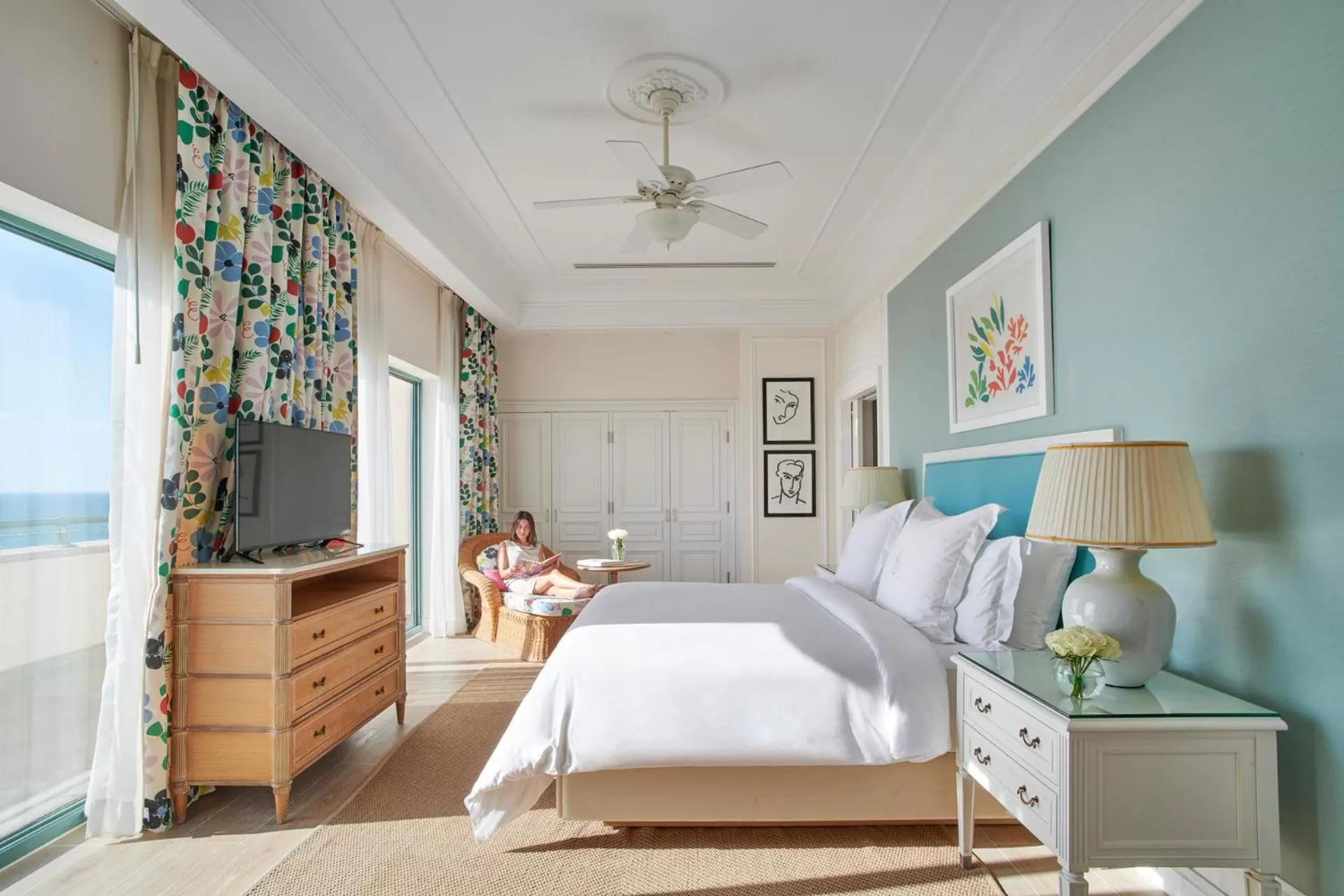 Bedroom, Bed in Four Seasons Hotel Alexandria At San Stefano