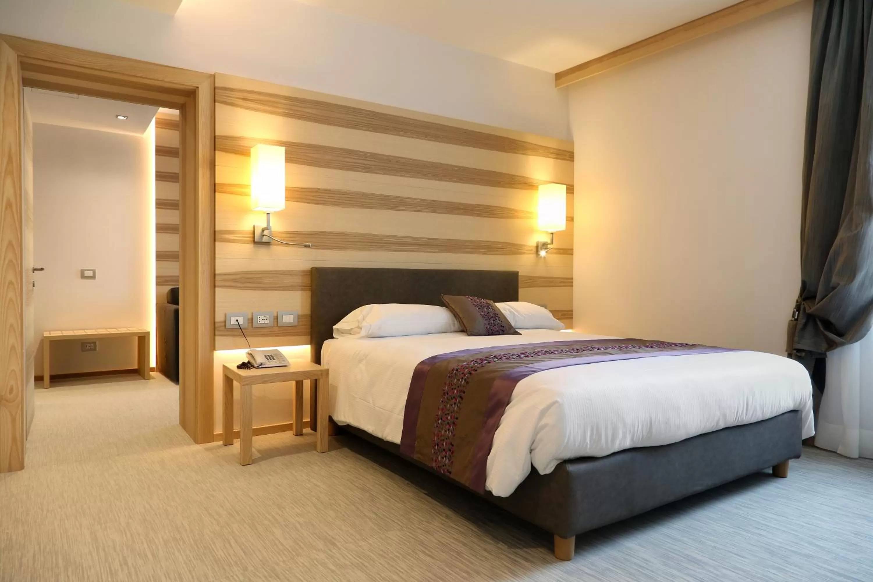 TV and multimedia, Bed in Hotel Garden