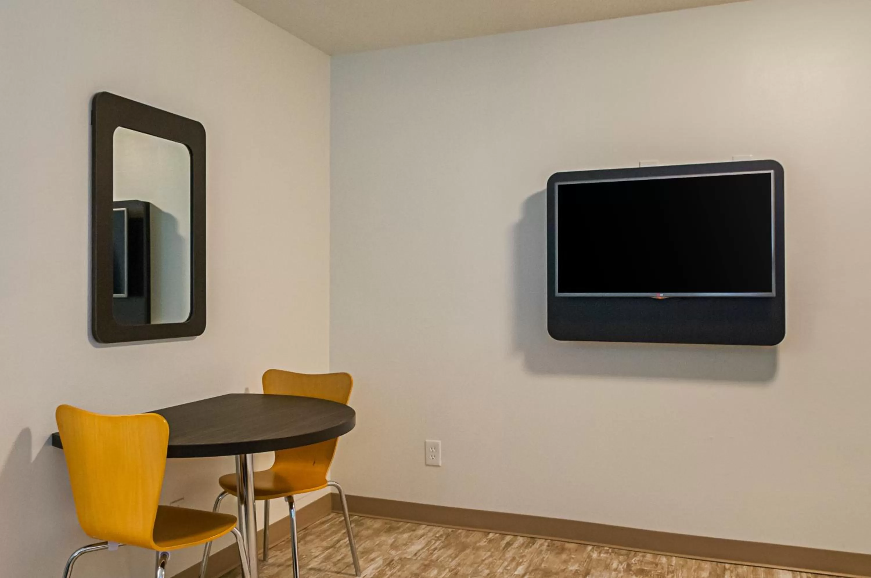 Bedroom in Motel 6-Bay Saint Louis, MS