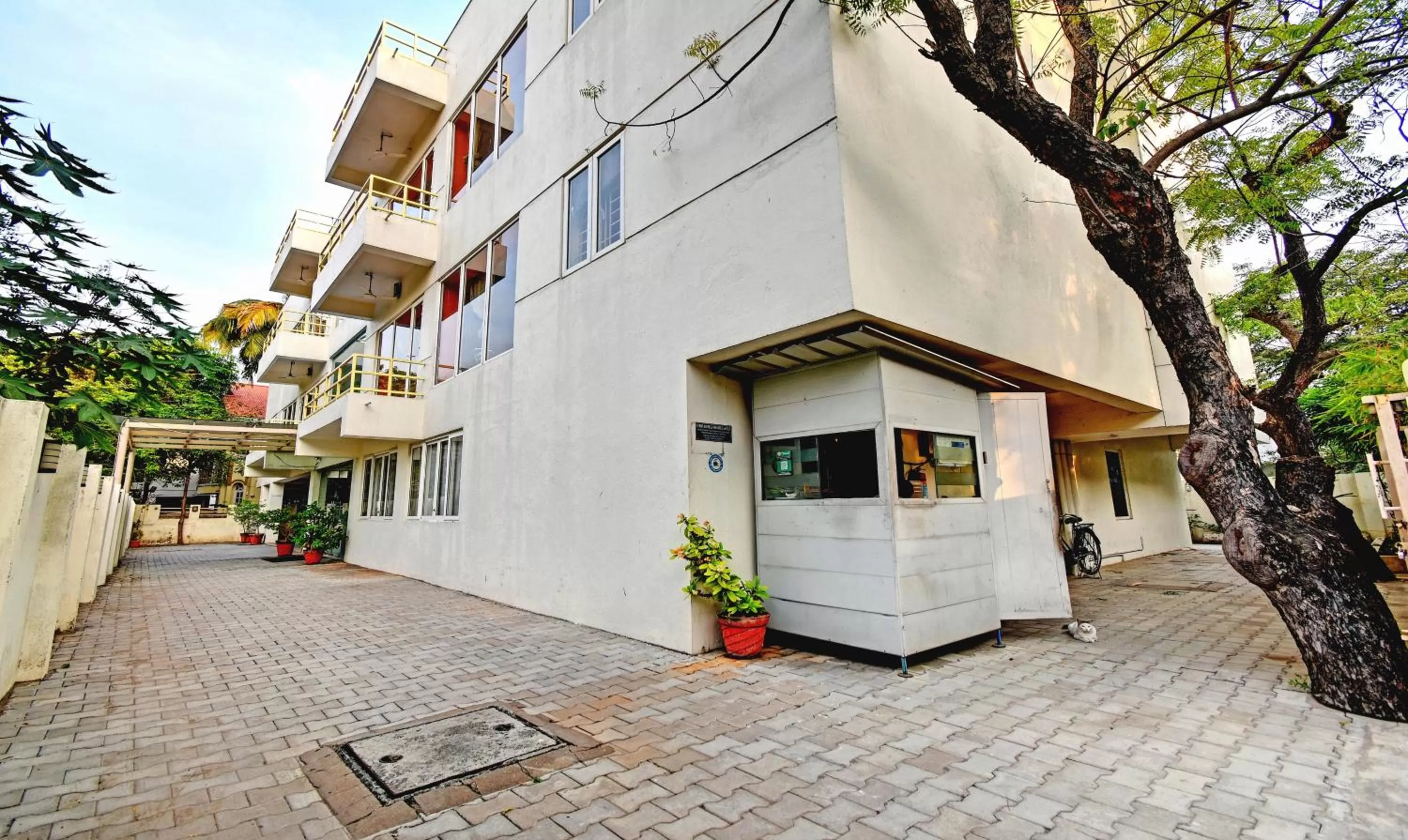 Facade/entrance in Treebo Vapr Guindy Ekkatuthangal