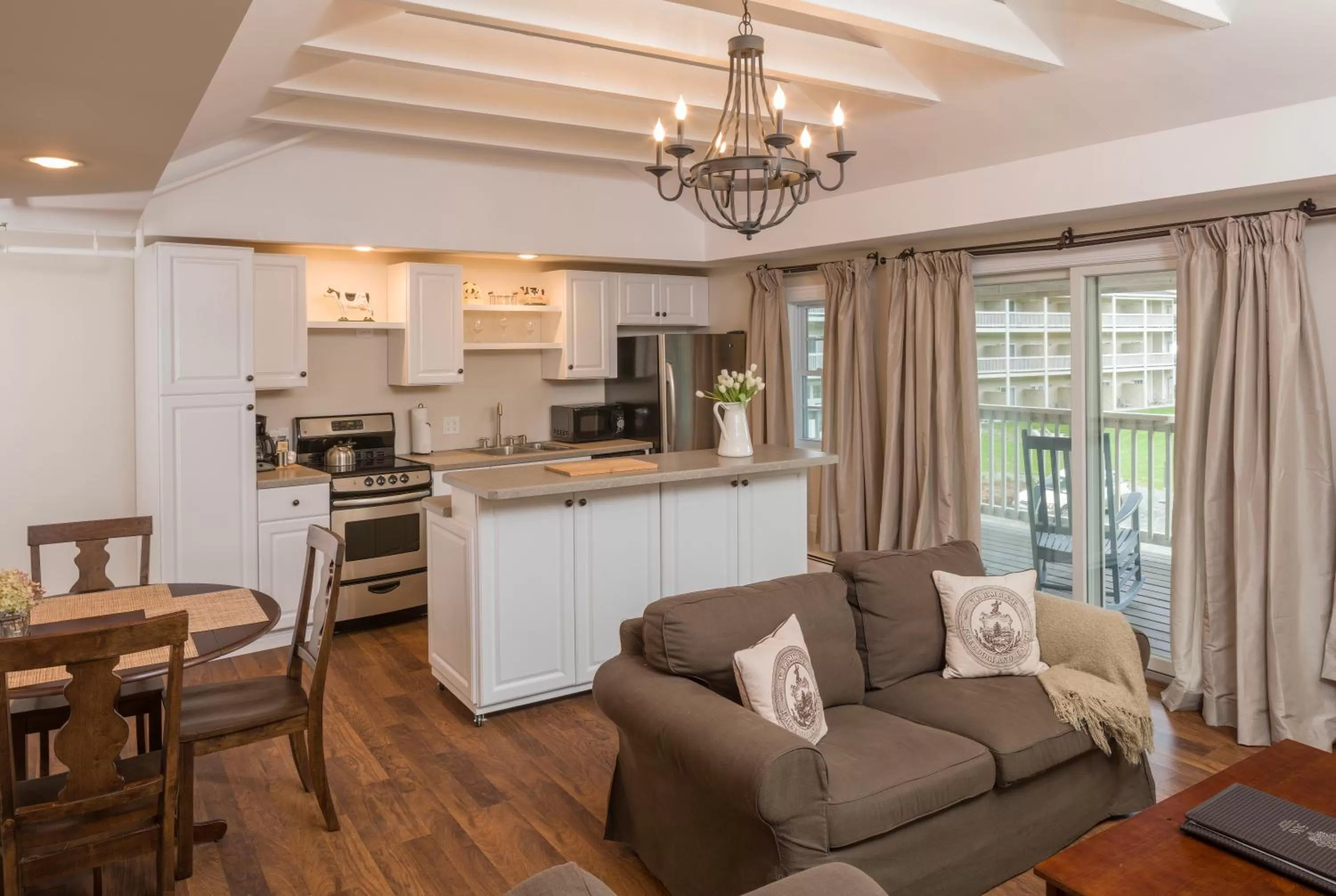 Dining area, Seating Area in 506 On the River Inn Woodstock