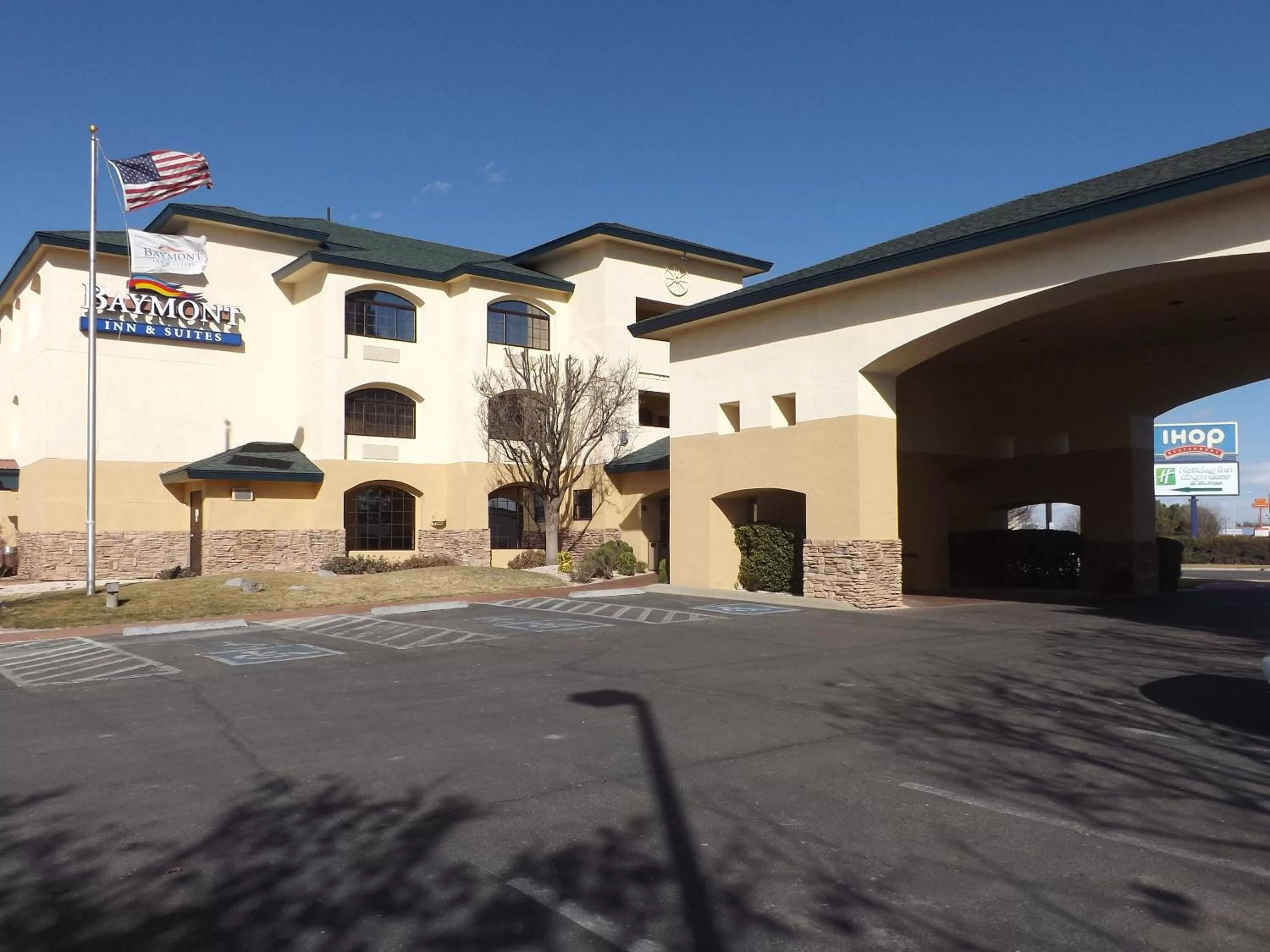 Property building in Baymont by Wyndham Roswell