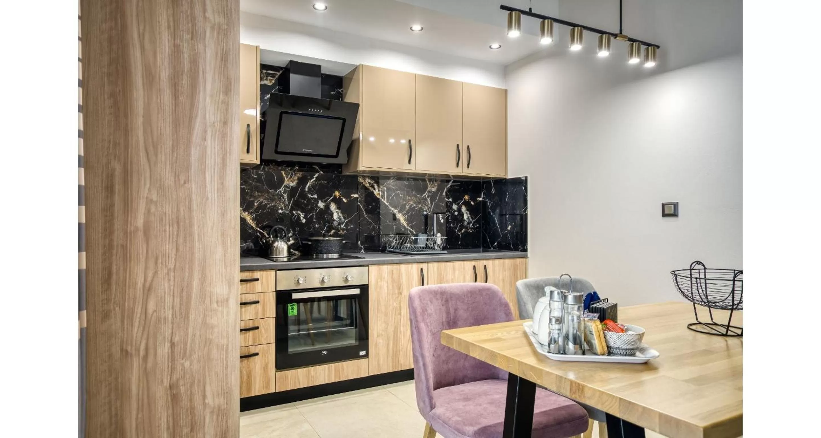 Kitchen or kitchenette in Sapphire Horizon Suites