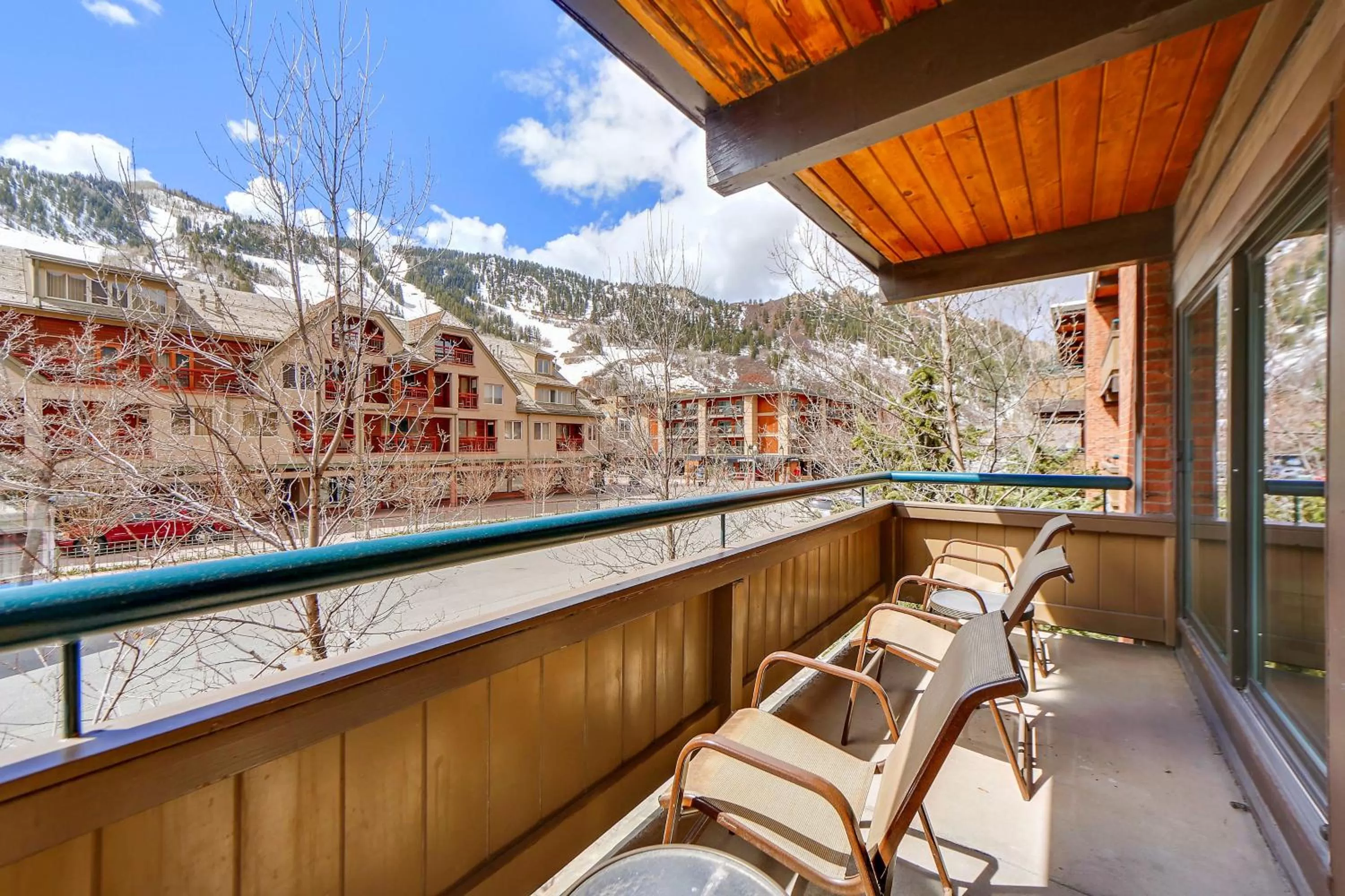 Balcony/Terrace in Aspen Square Condominium Hotel