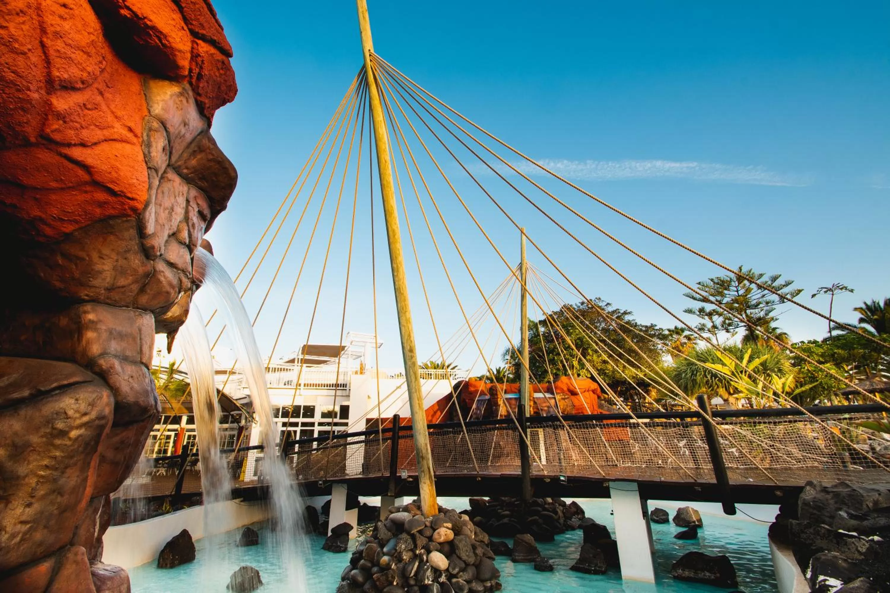 Area and facilities in HL Paradise Island