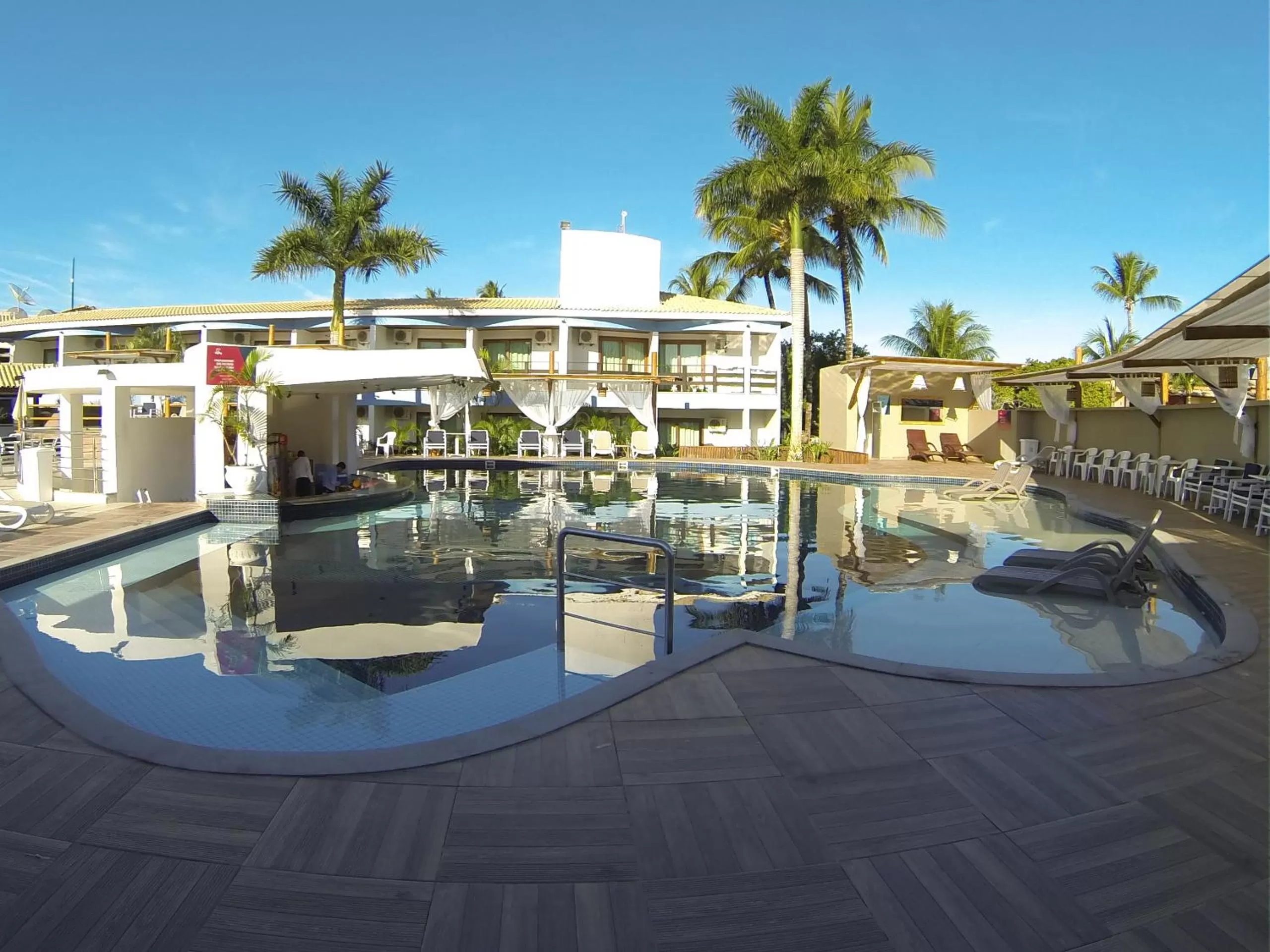 Swimming pool in Sueds Plaza