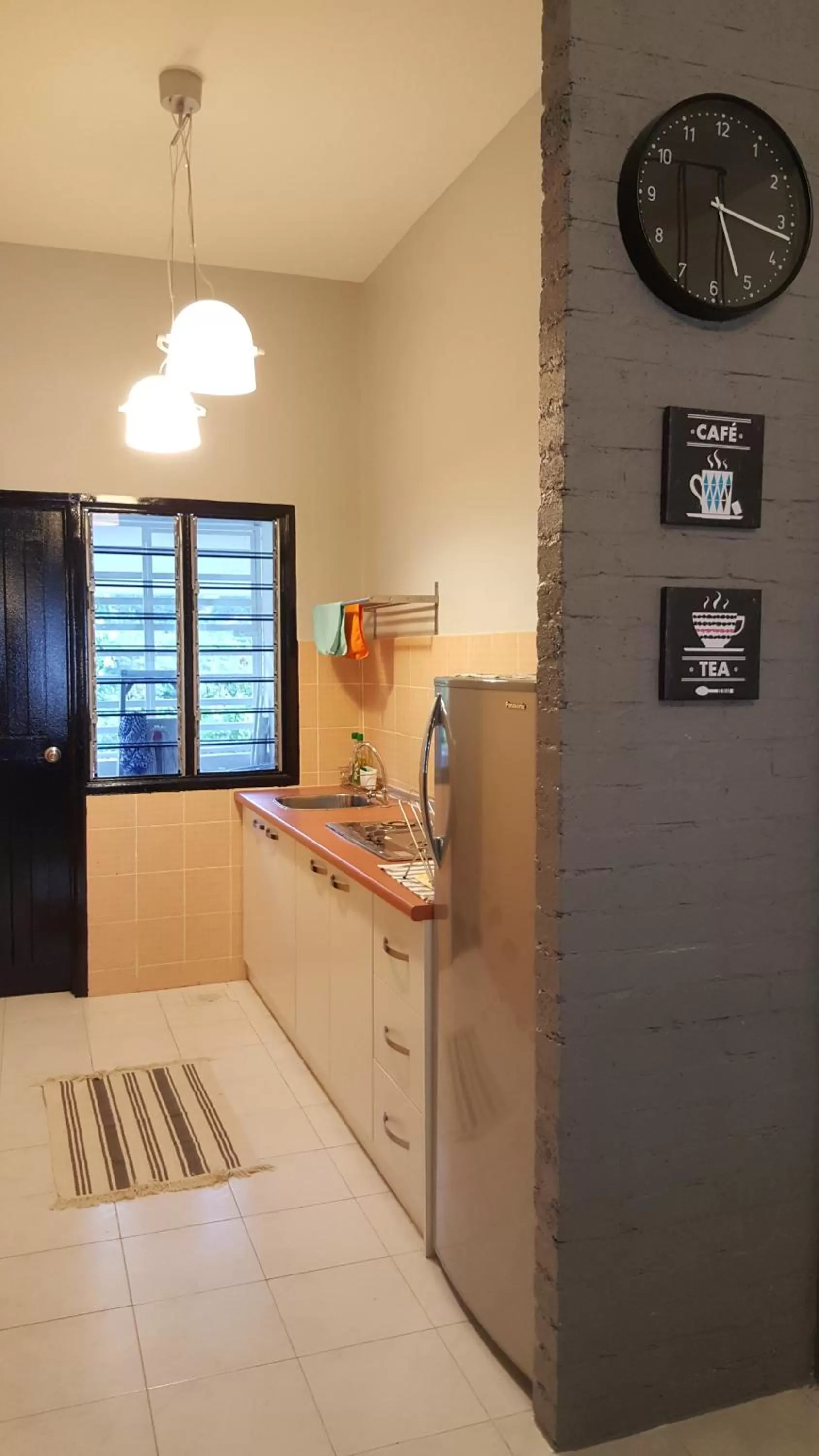 Kitchen or kitchenette in Tulip Hotel