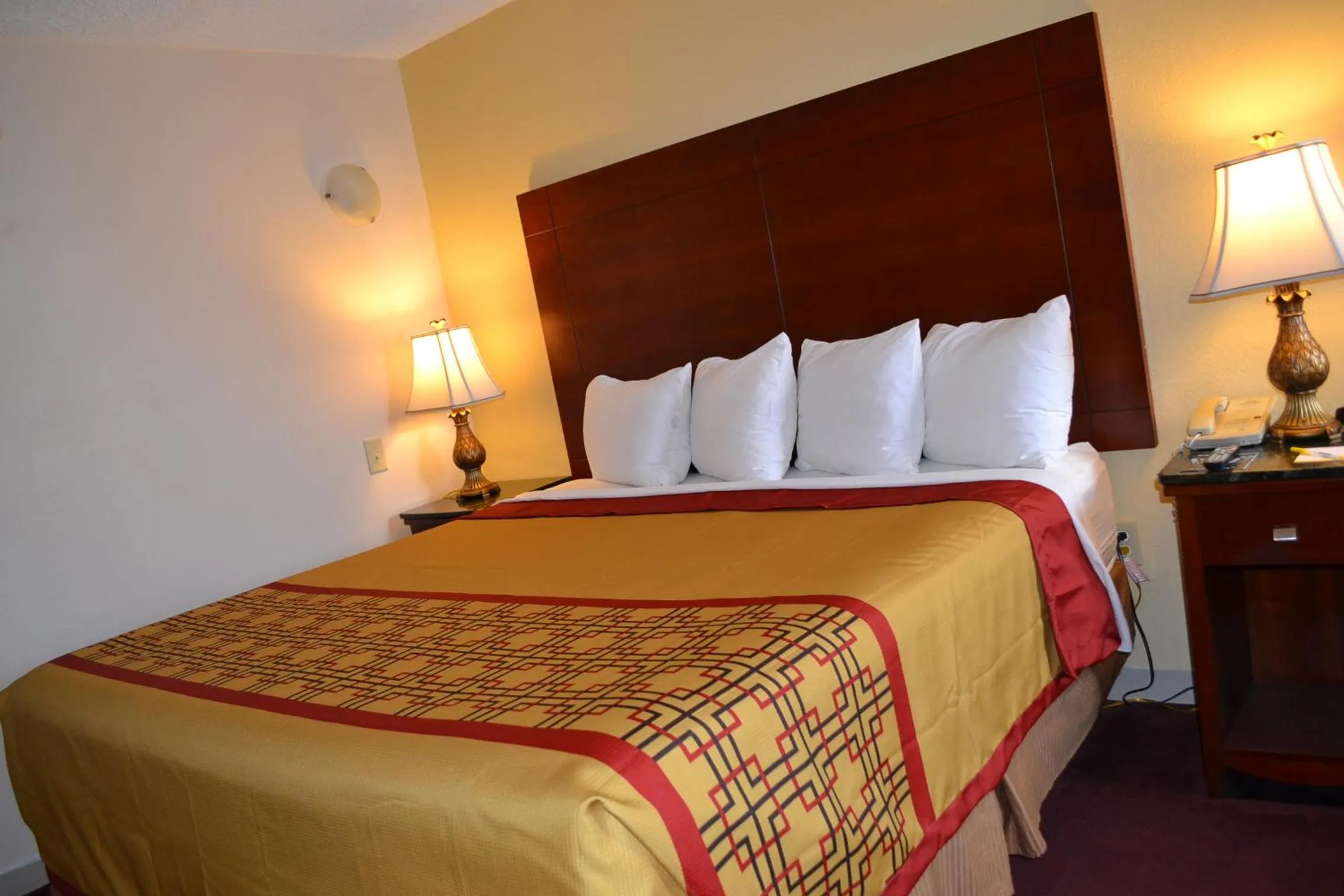 Photo of the whole room in Days Inn by Wyndham High Point/Archdale