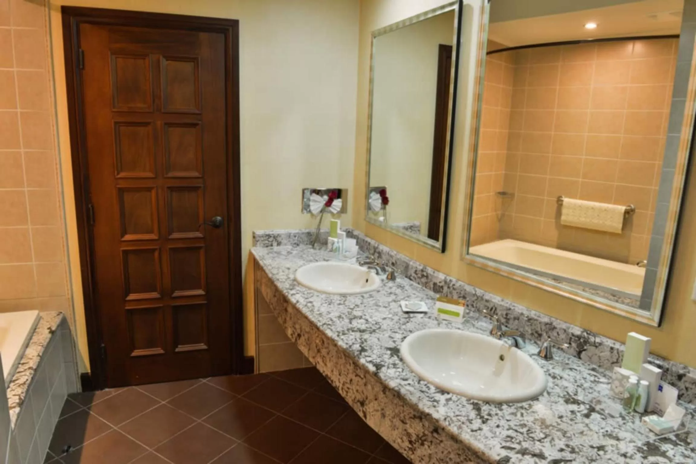 Bathroom in Hotel Plaza Juan Carlos