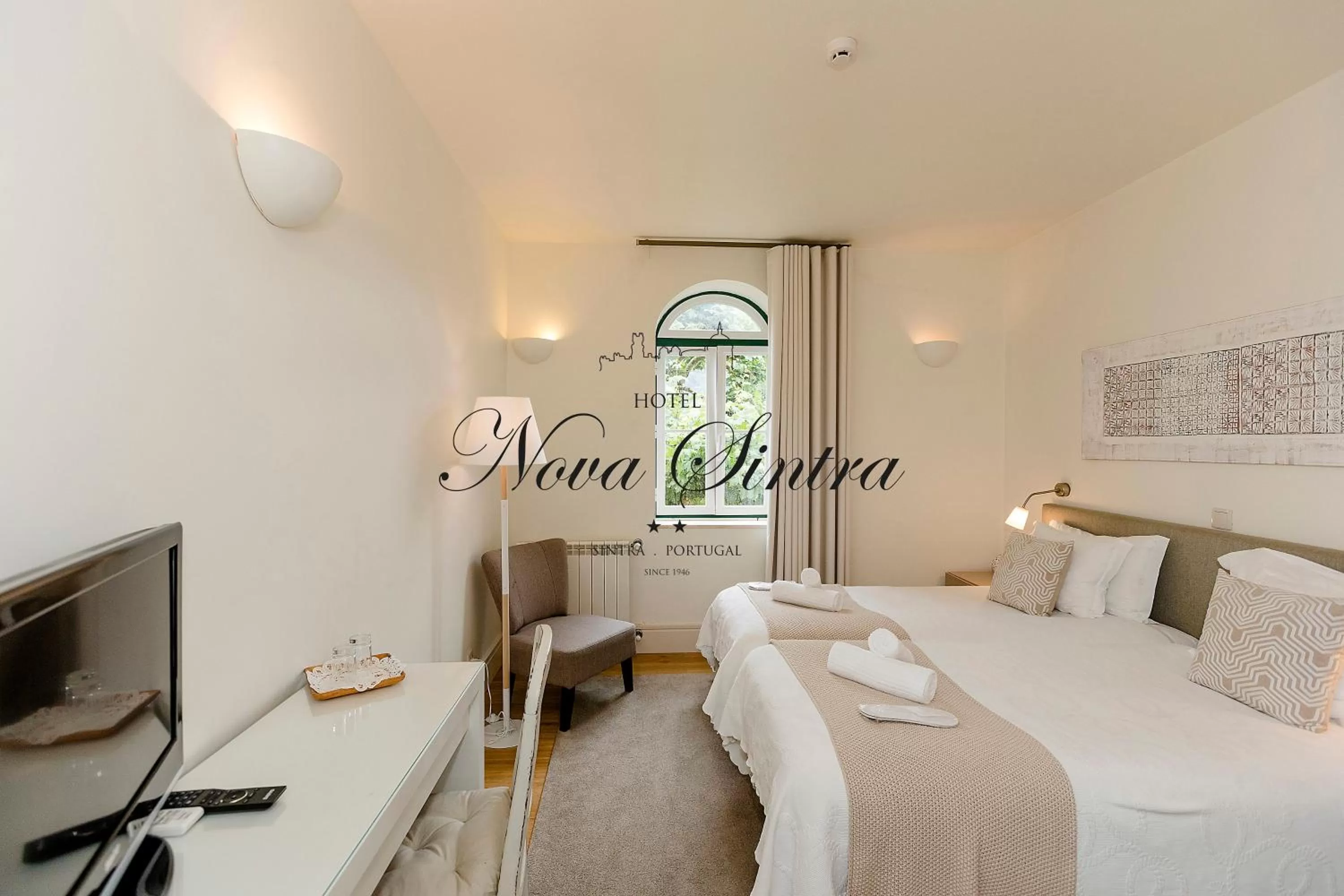 Bedroom, Bed in Hotel Nova Sintra - Adults only