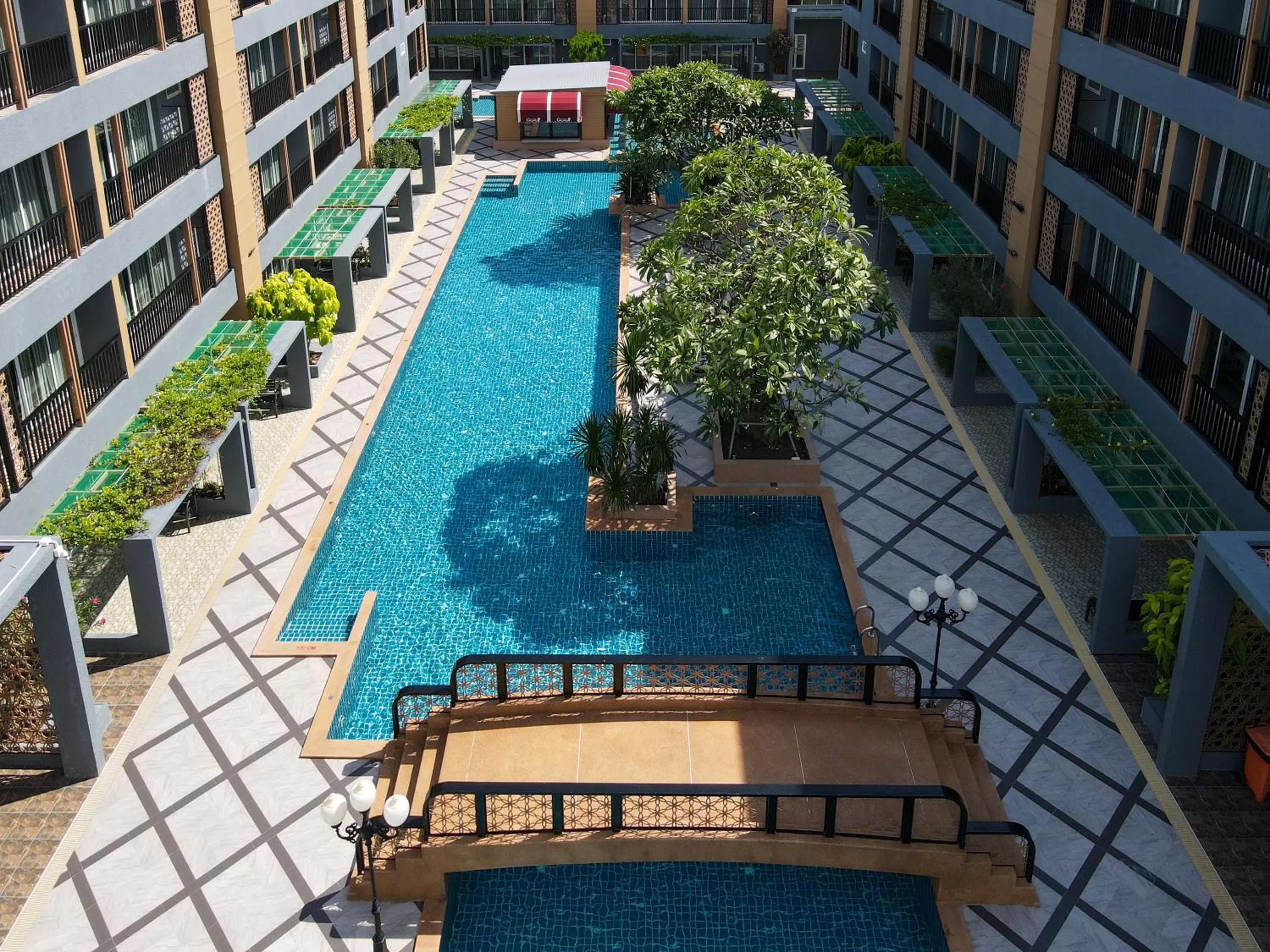 Swimming pool in Golden Sea Hua Hin - SHA Extra Plus