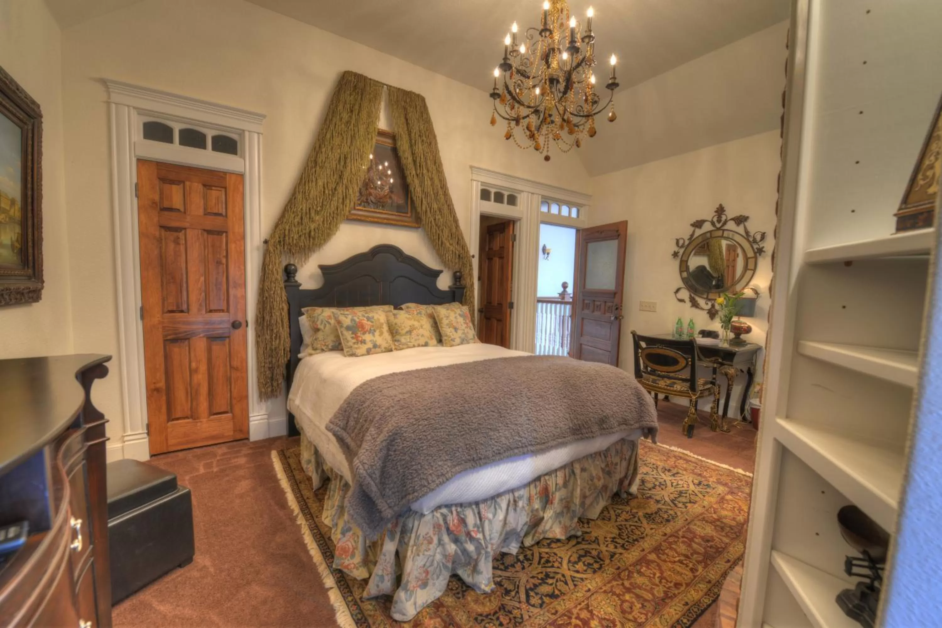 Bed in The Victoria Bed & Breakfast