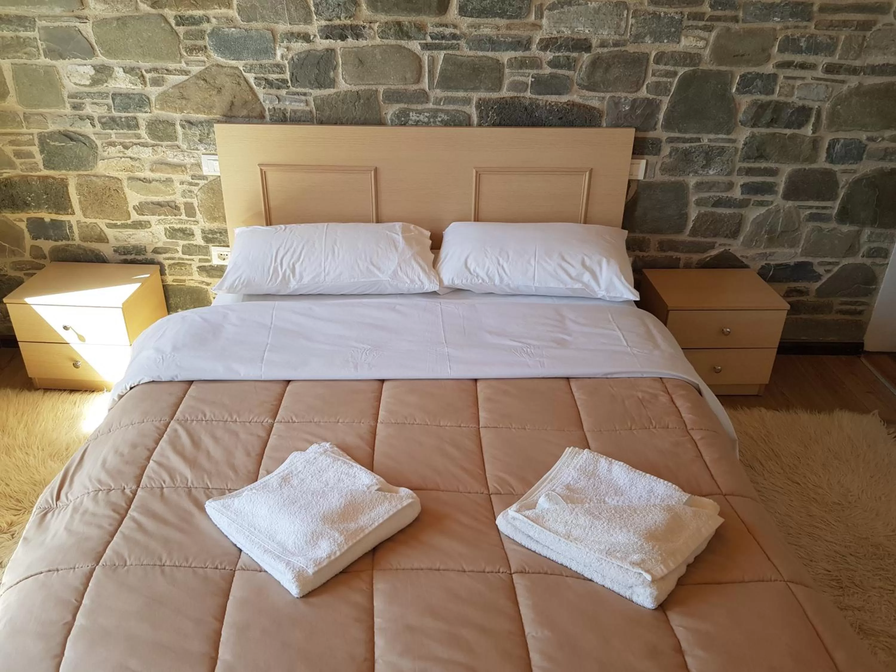 Bed in Sofra E Shpatit