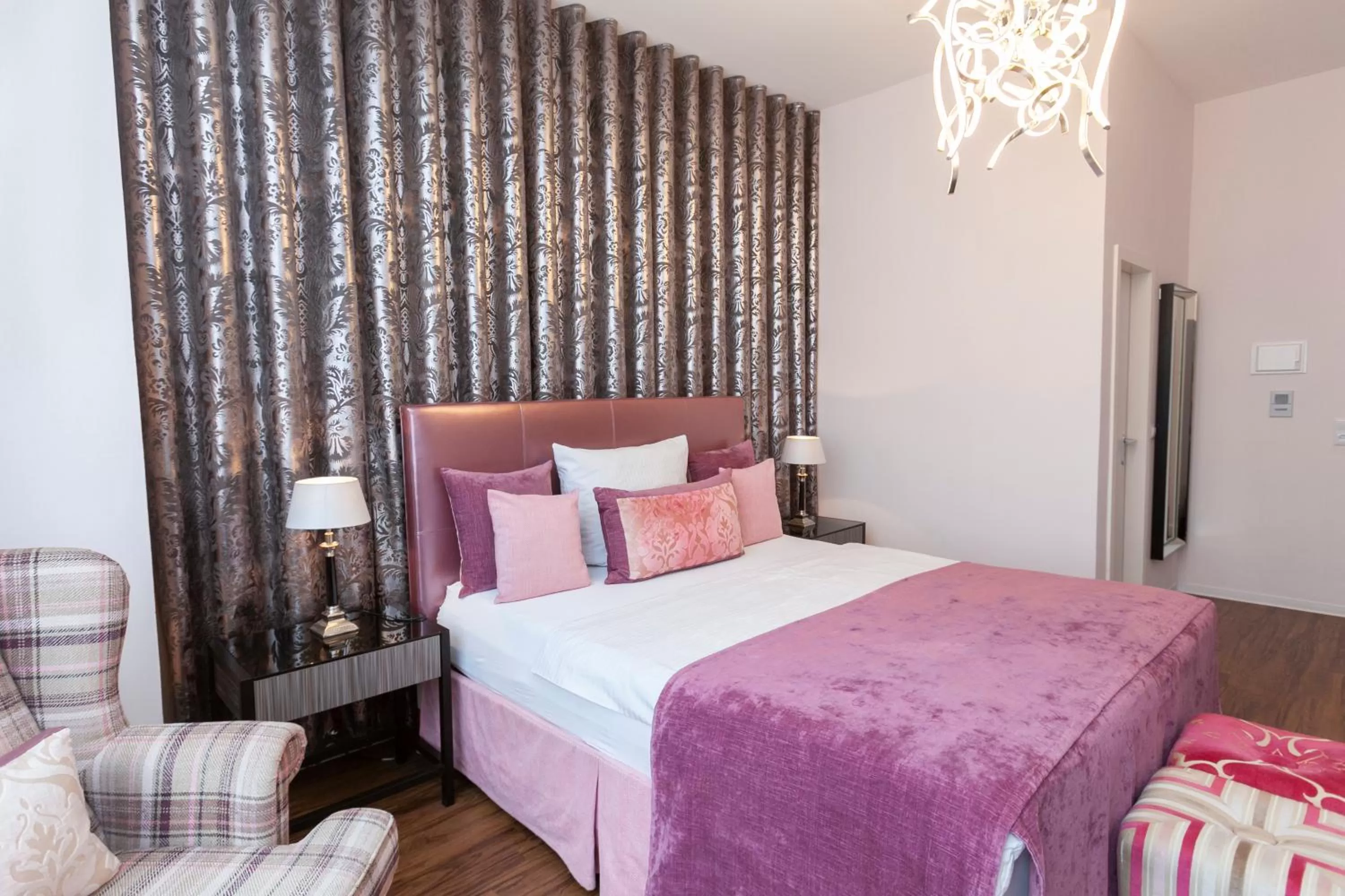 Bed in Hotel Prinz Anton