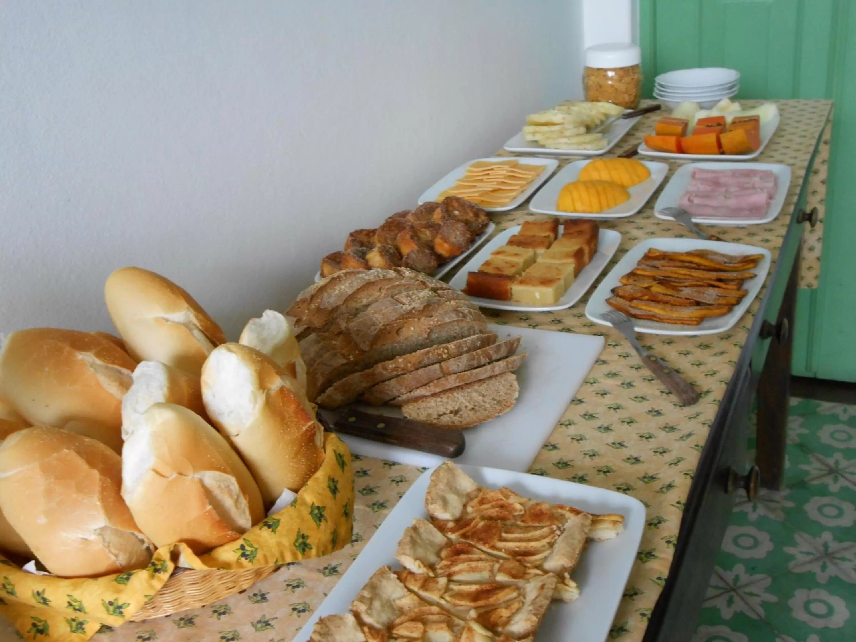 Food and drinks in Pousada Baluarte