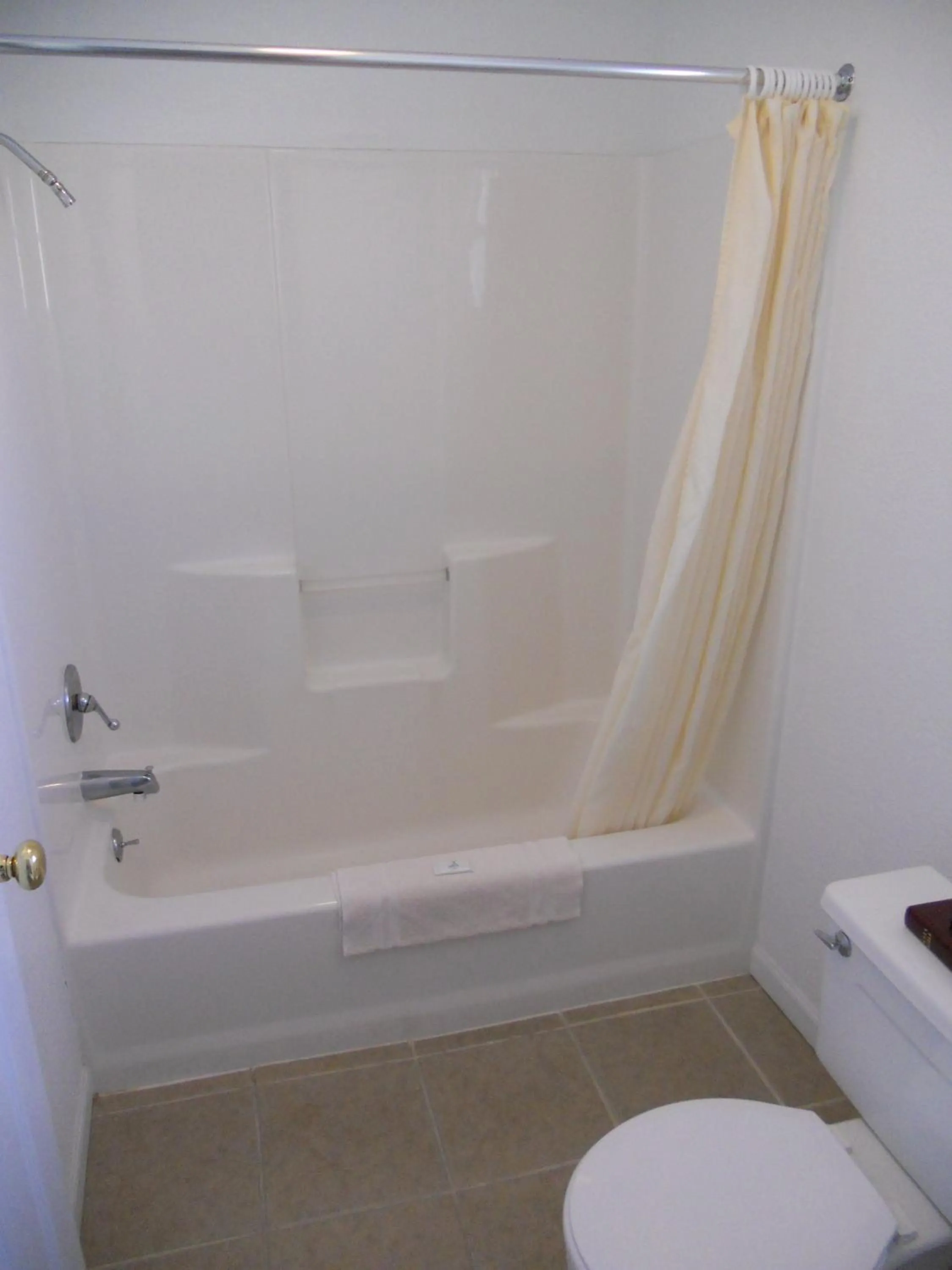 Shower in Homestead Motel