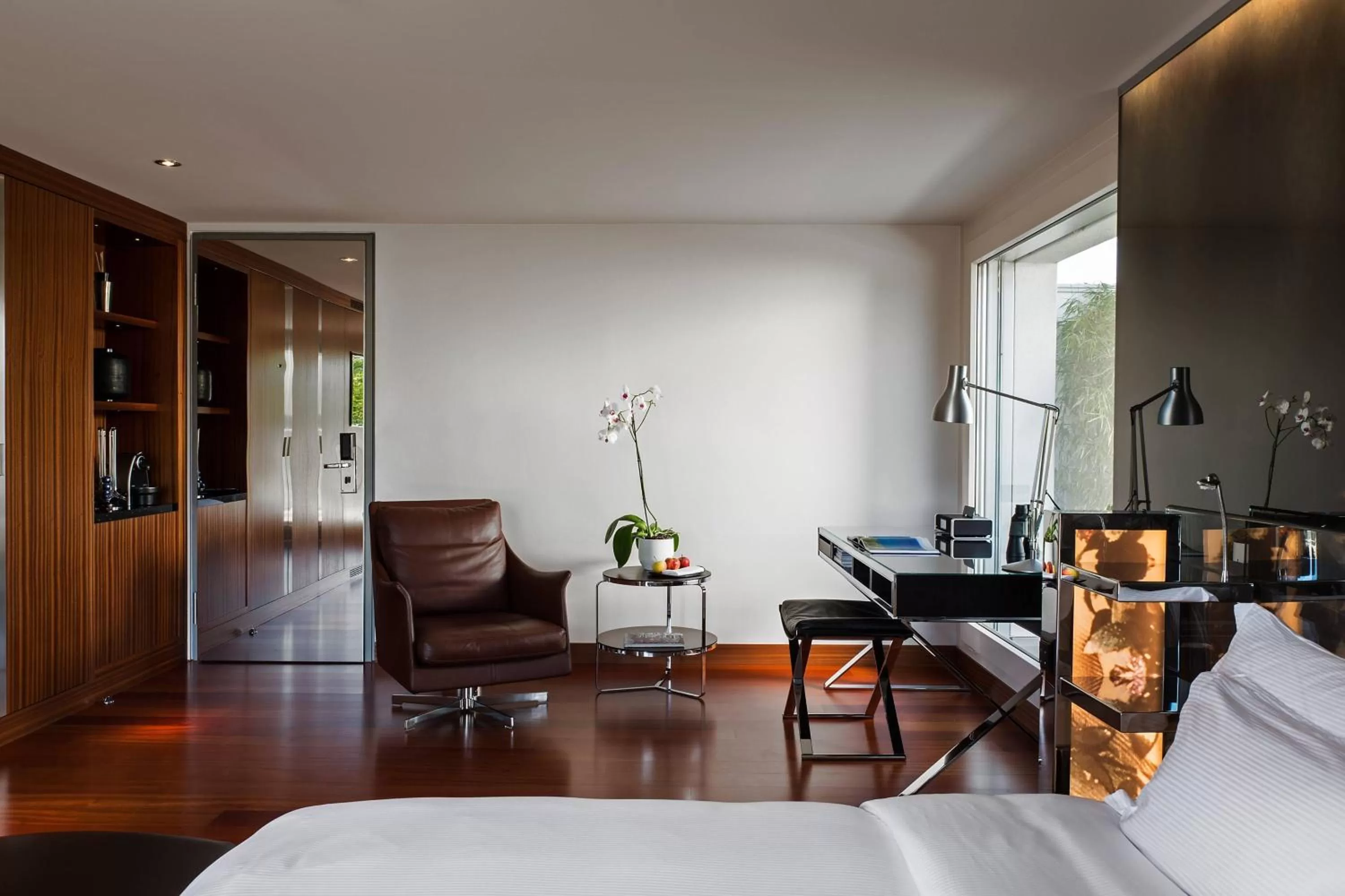 Living room, Bed in The Hotel Lucerne, Autograph Collection