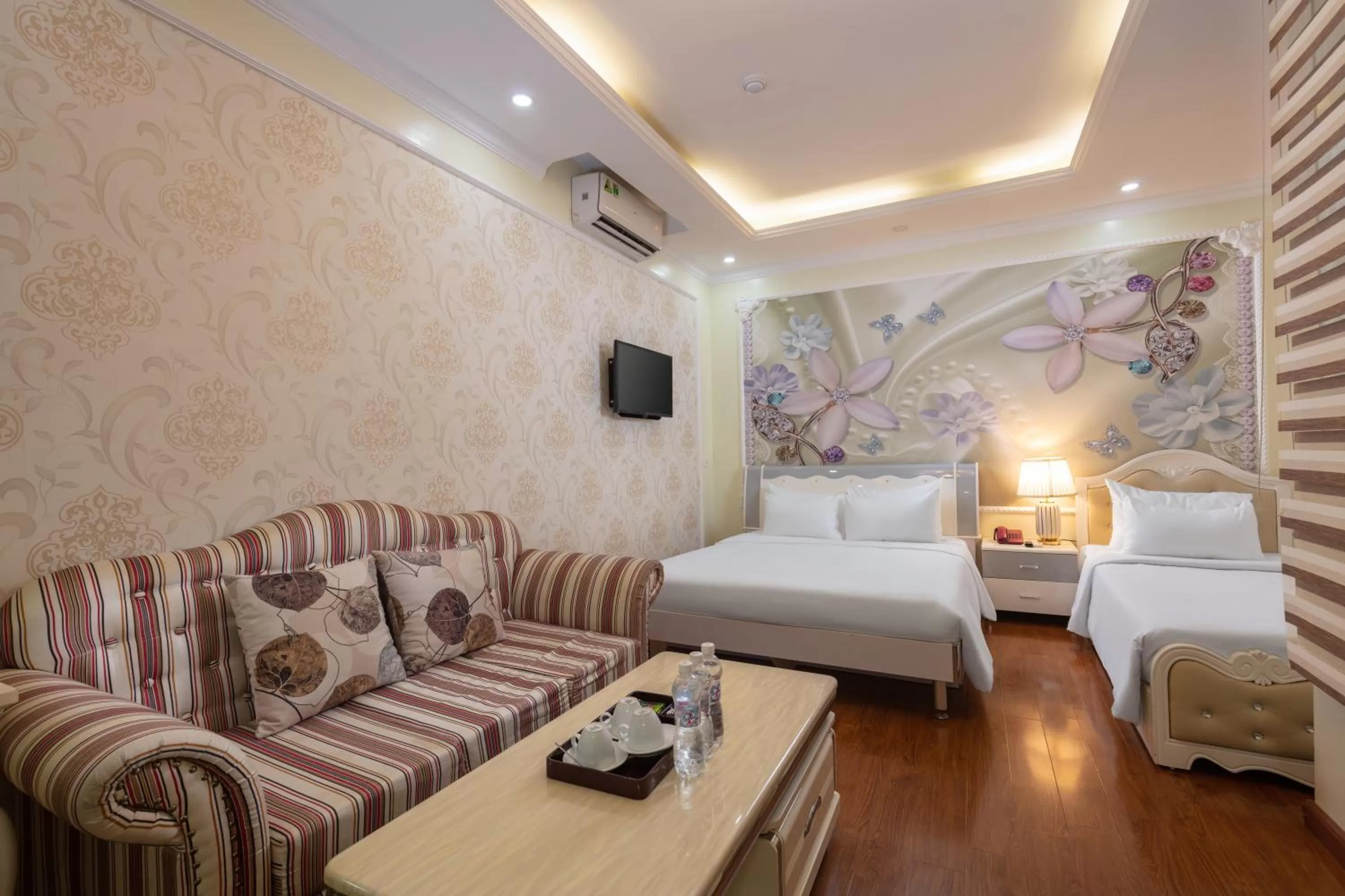 Bed in My Moon Hotel Hanoi