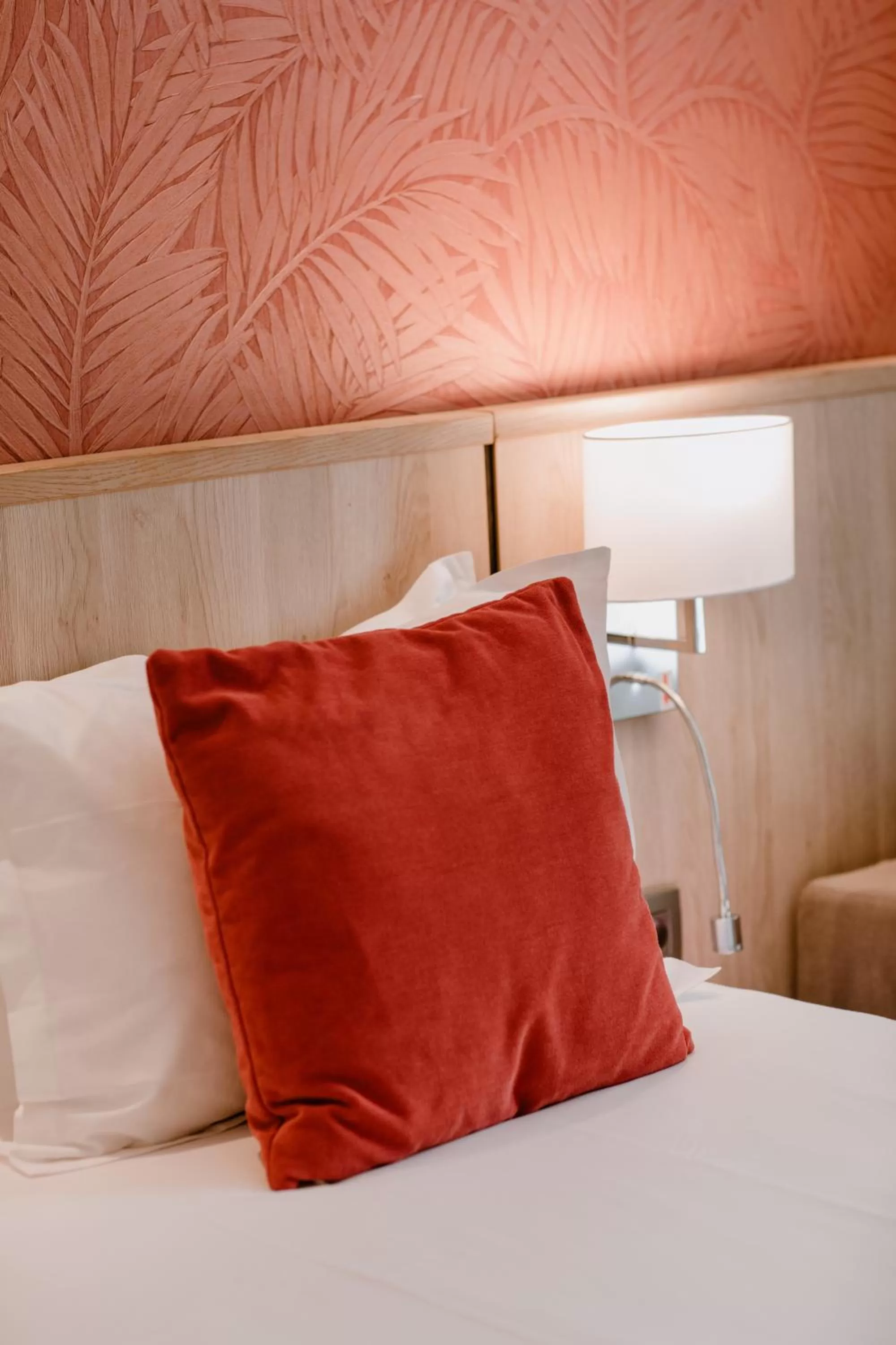 Bed in Prince Albert Lyon Bercy