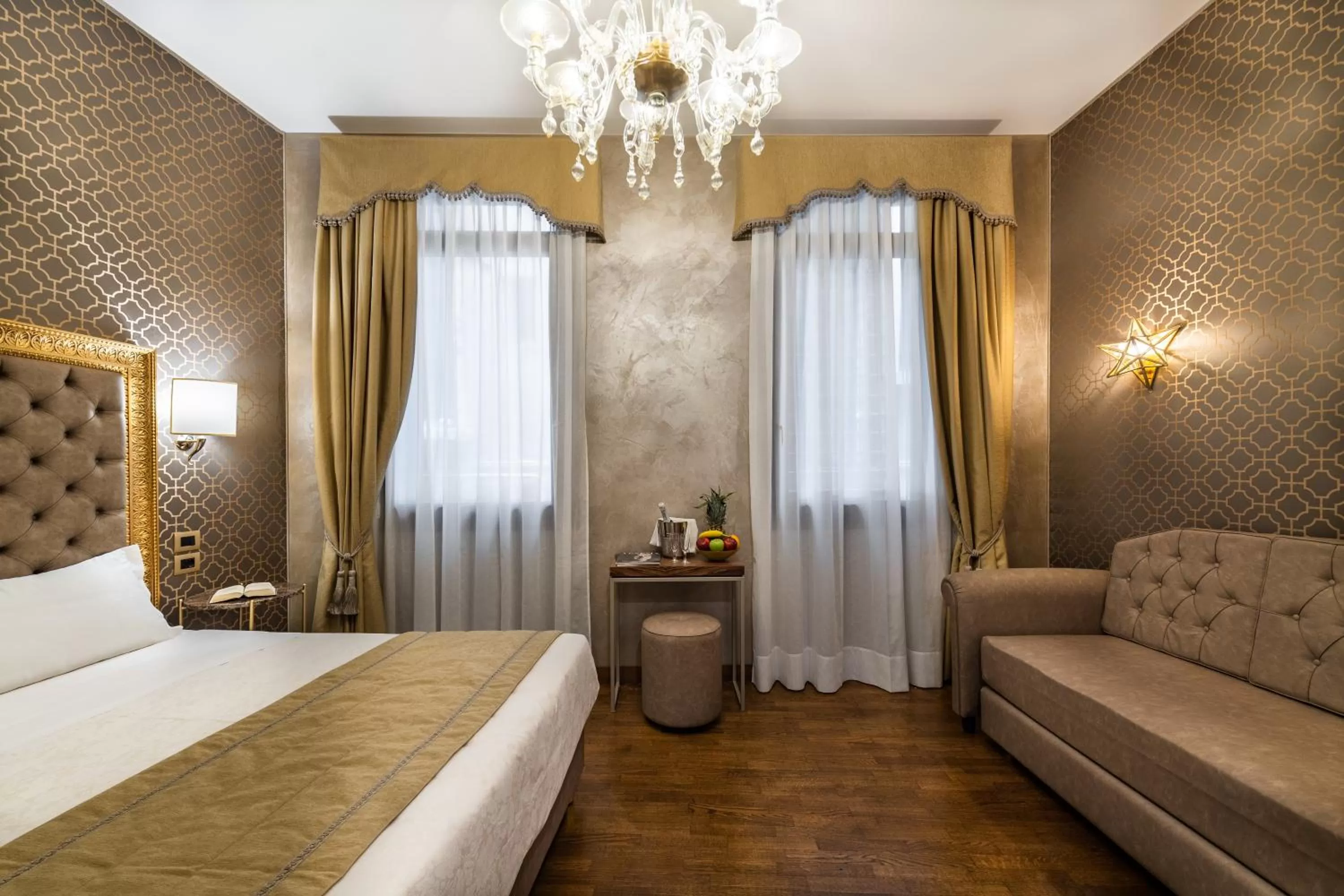 Photo of the whole room, Bed in Palazzo San Lorenzo