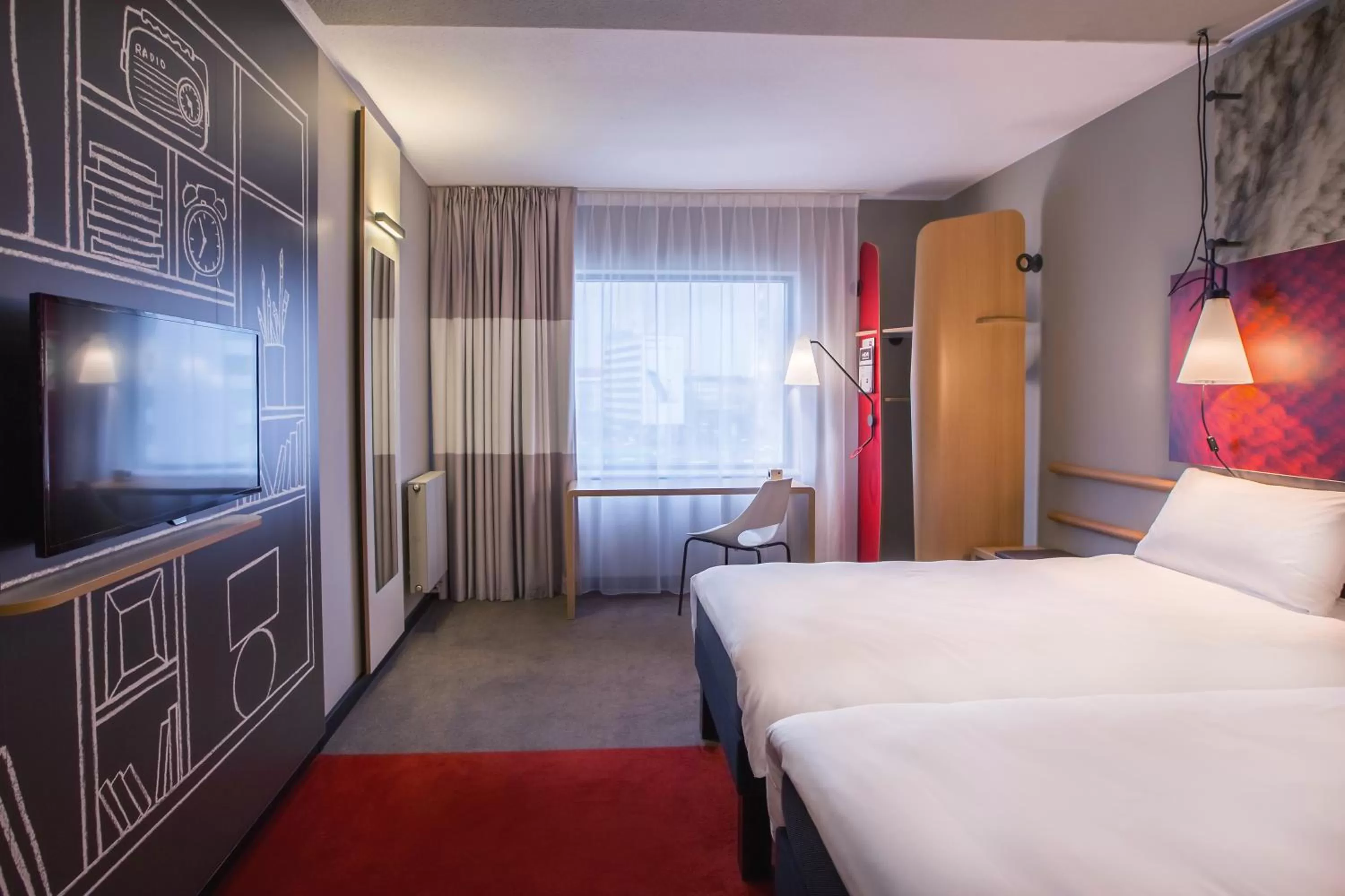 Photo of the whole room, Bed in Ibis Wroclaw Centrum