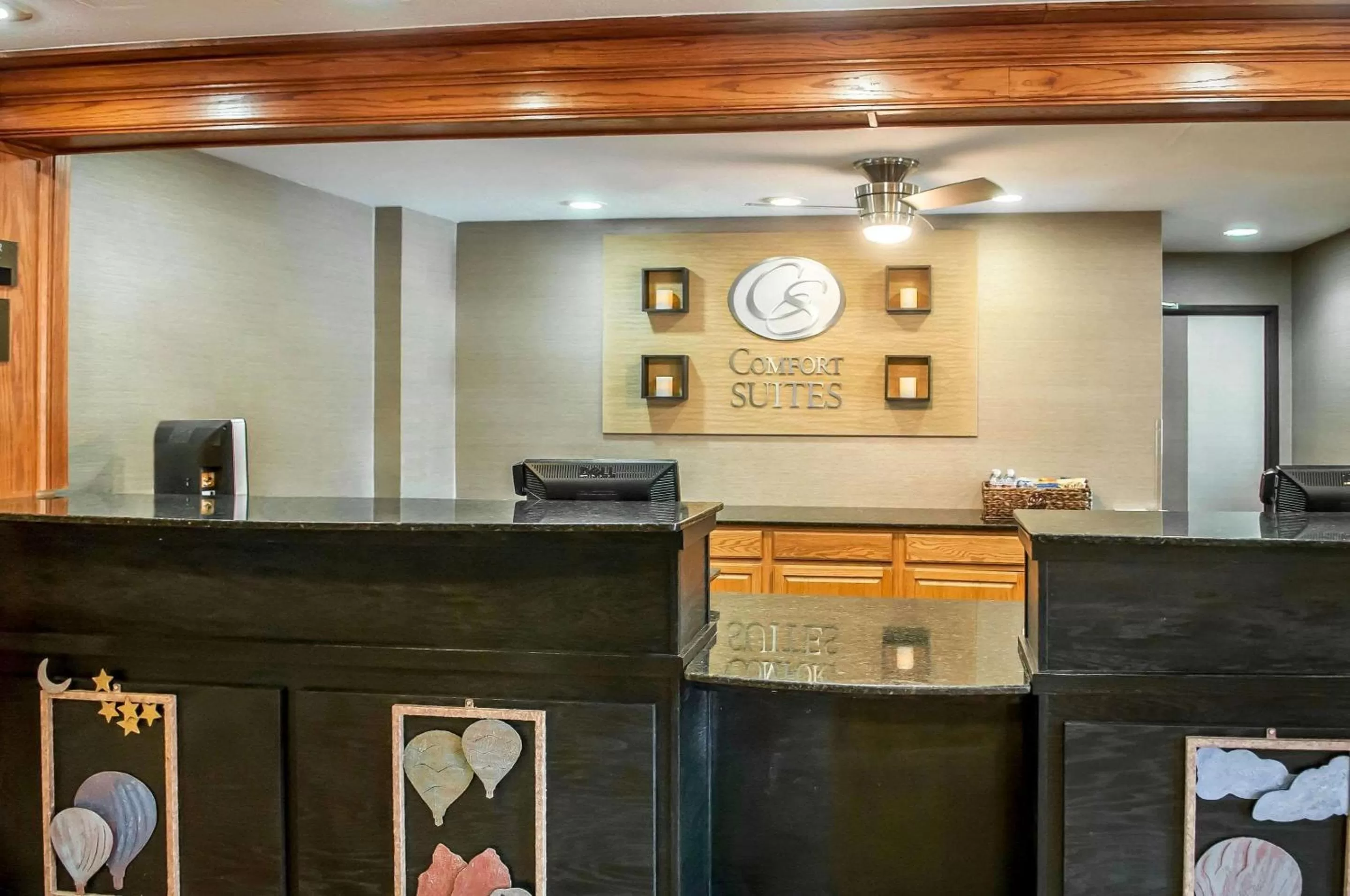 Lobby or reception in Comfort Suites Albuquerque-North Journal Center