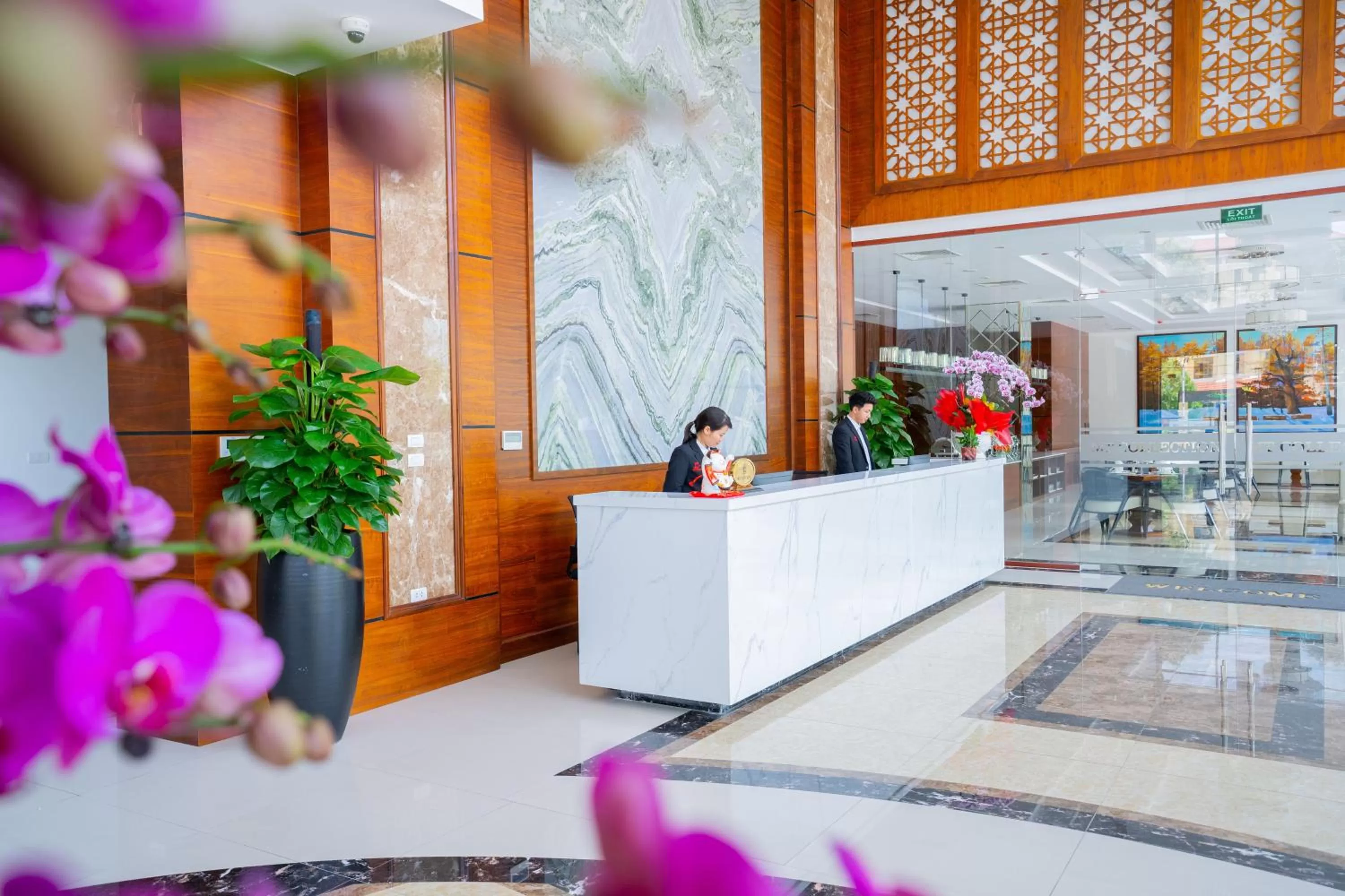 Lobby or reception in MT Collection Hotel