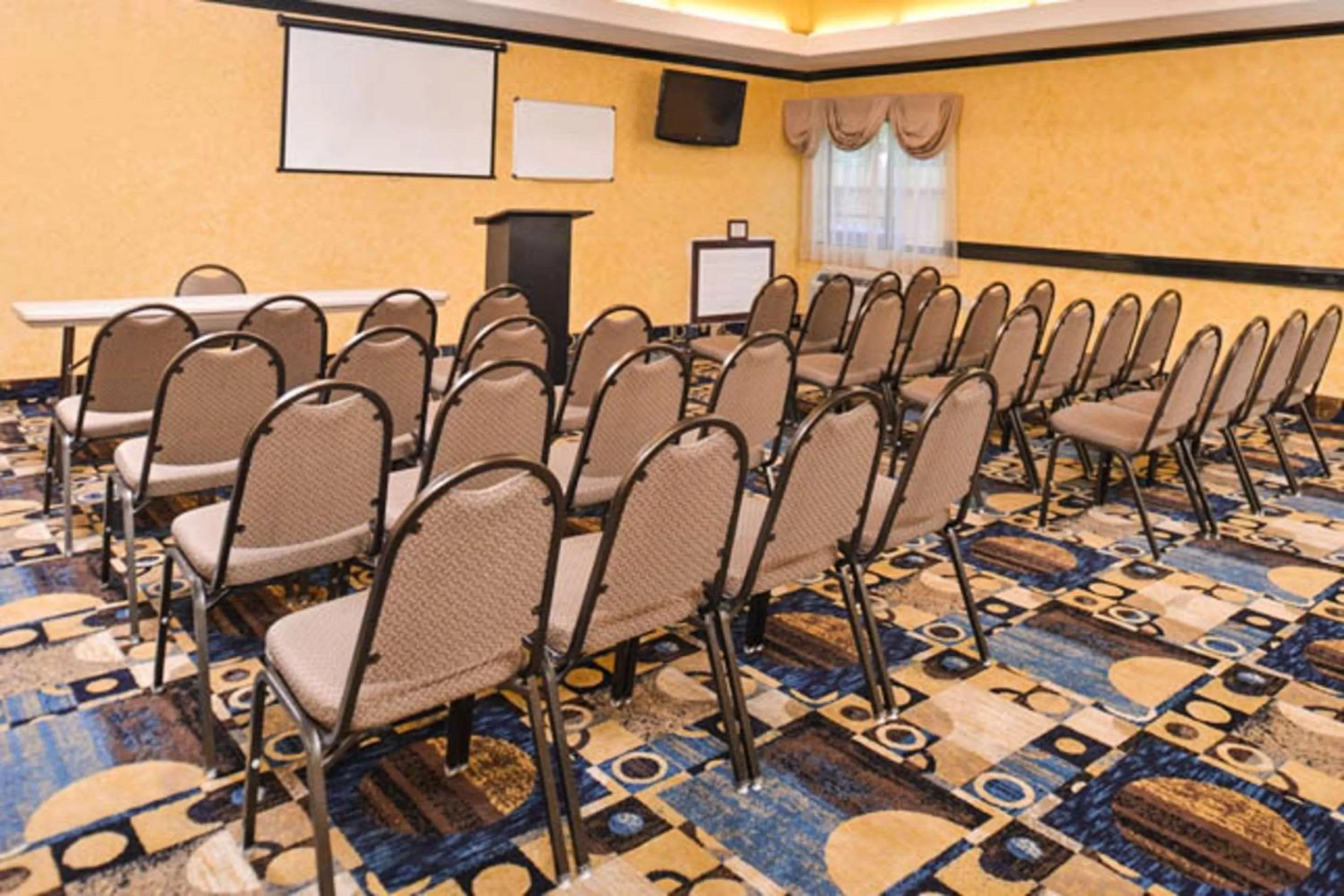 On site in Sleep Inn and Suites Downtown Houston