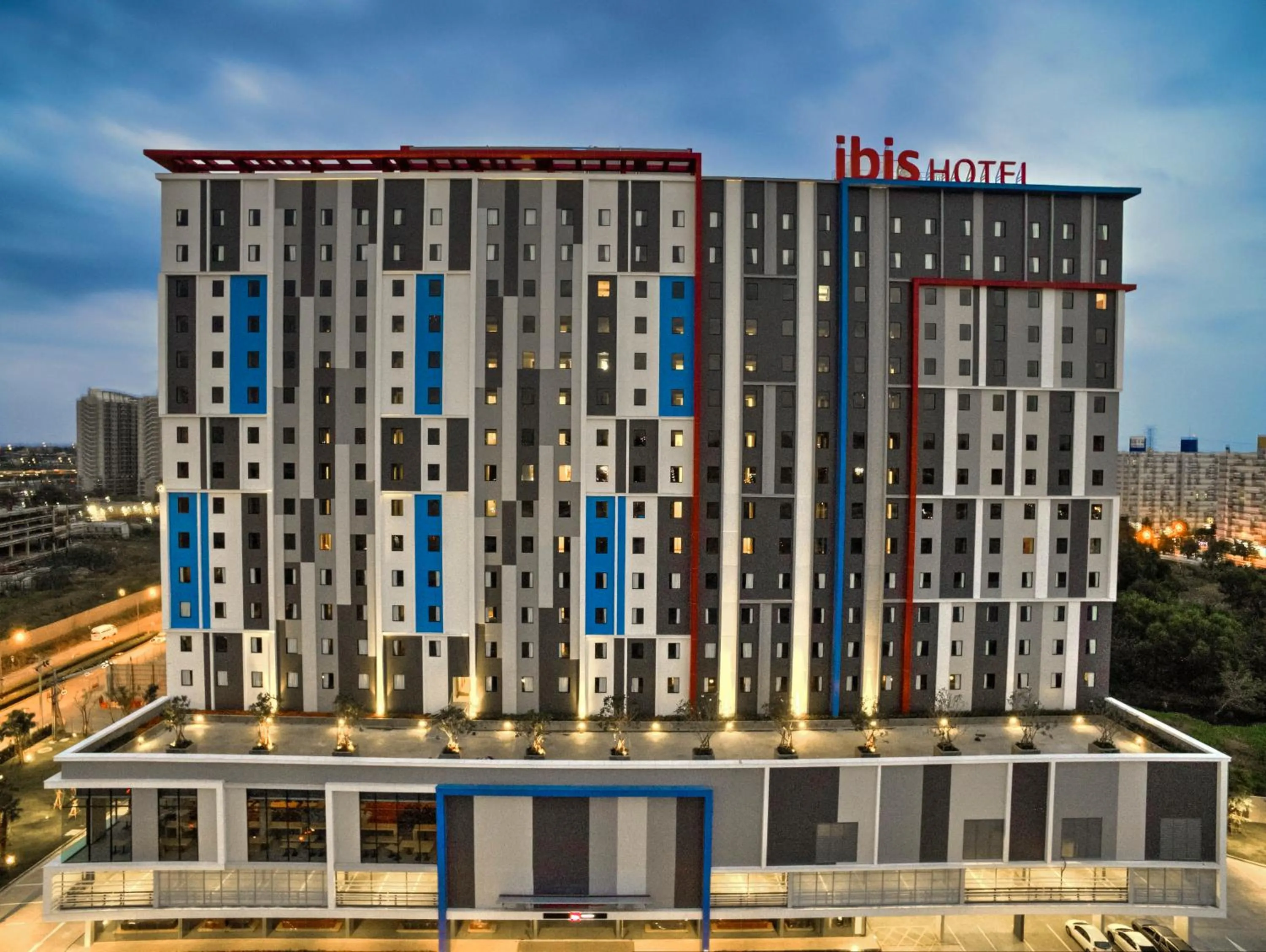 Property building in ibis Bangkok IMPACT