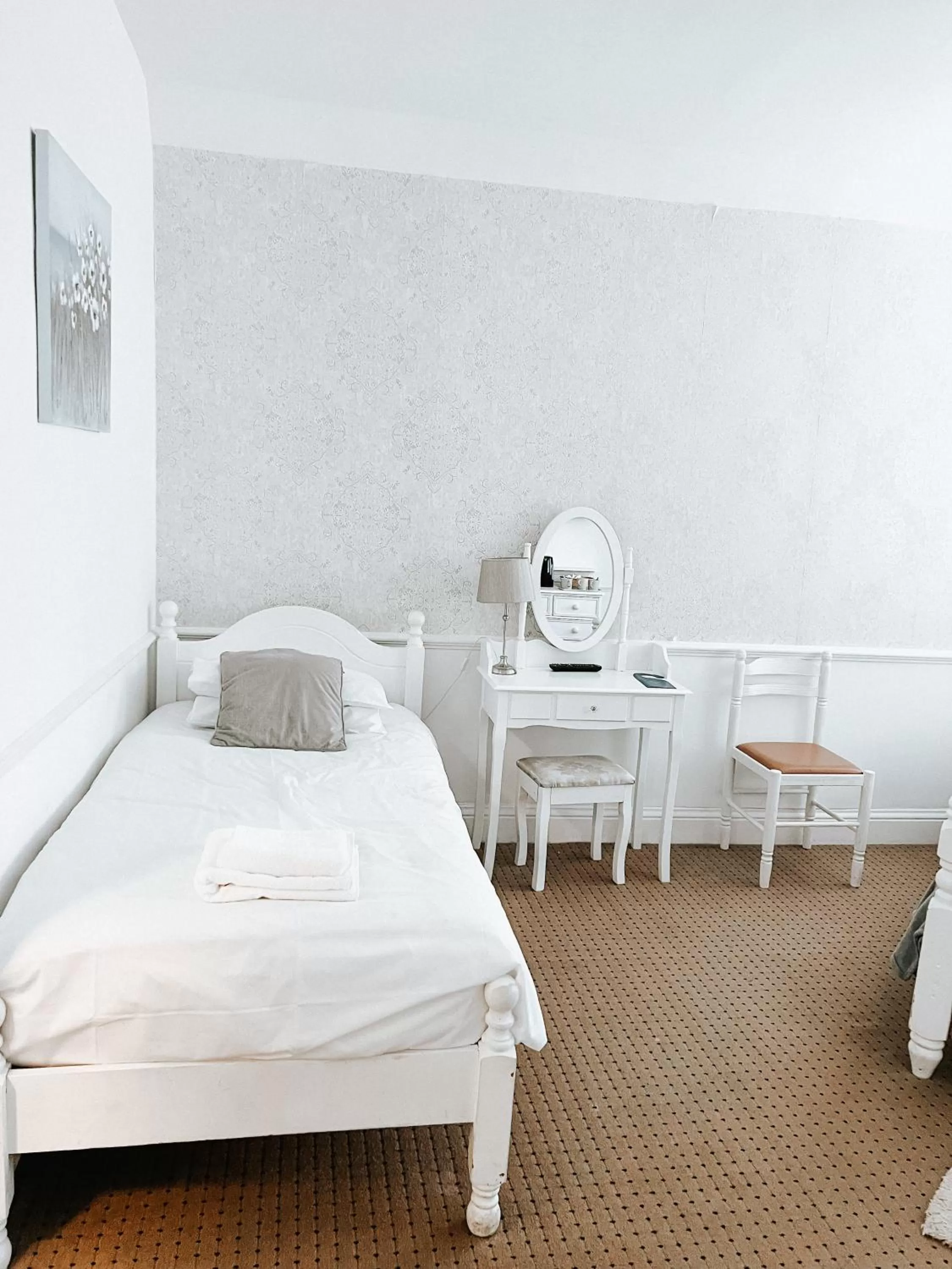 Bed in The Red Lion Inn