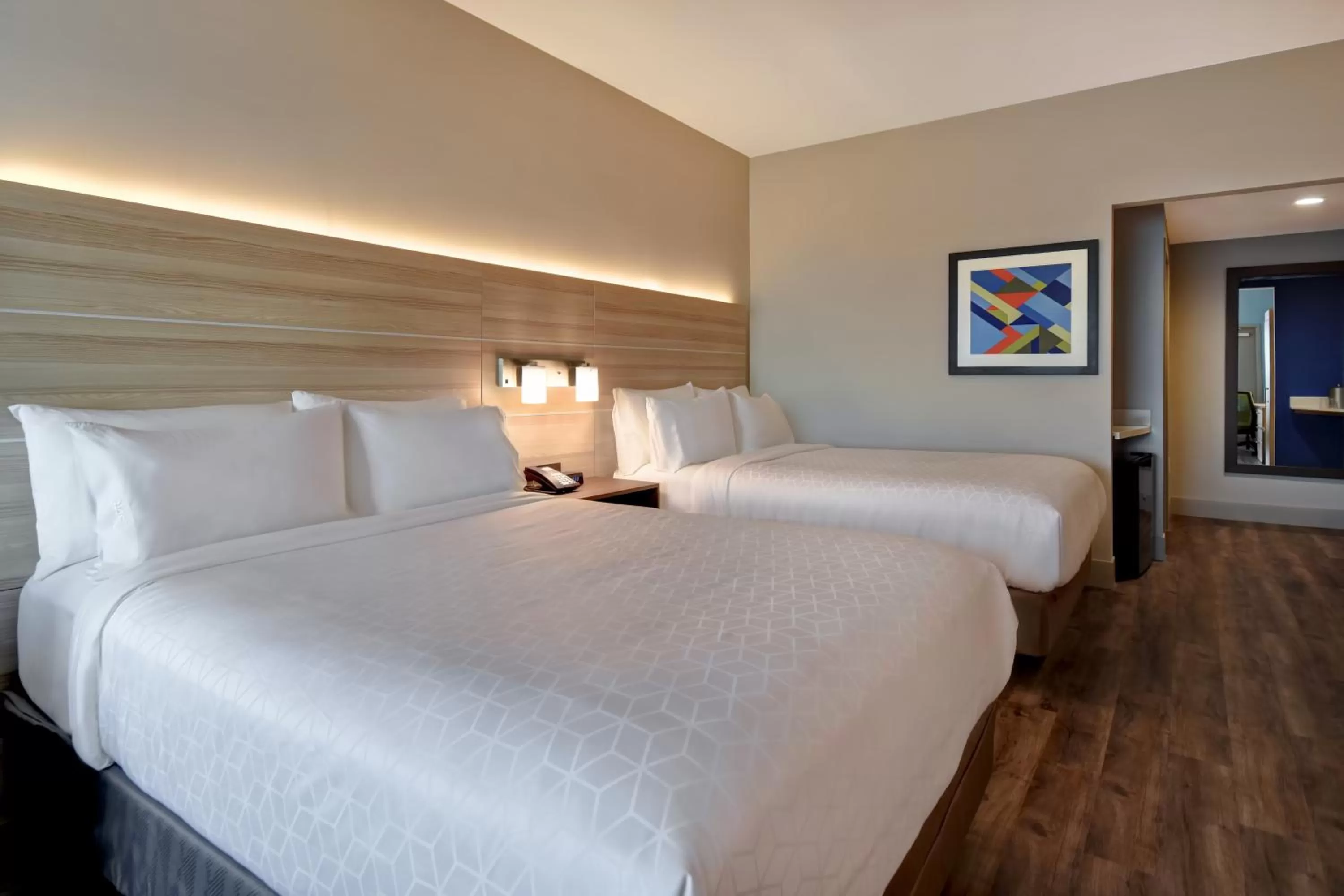 Photo of the whole room, Bed in Holiday Inn Express & Suites - Galveston Beach by IHG