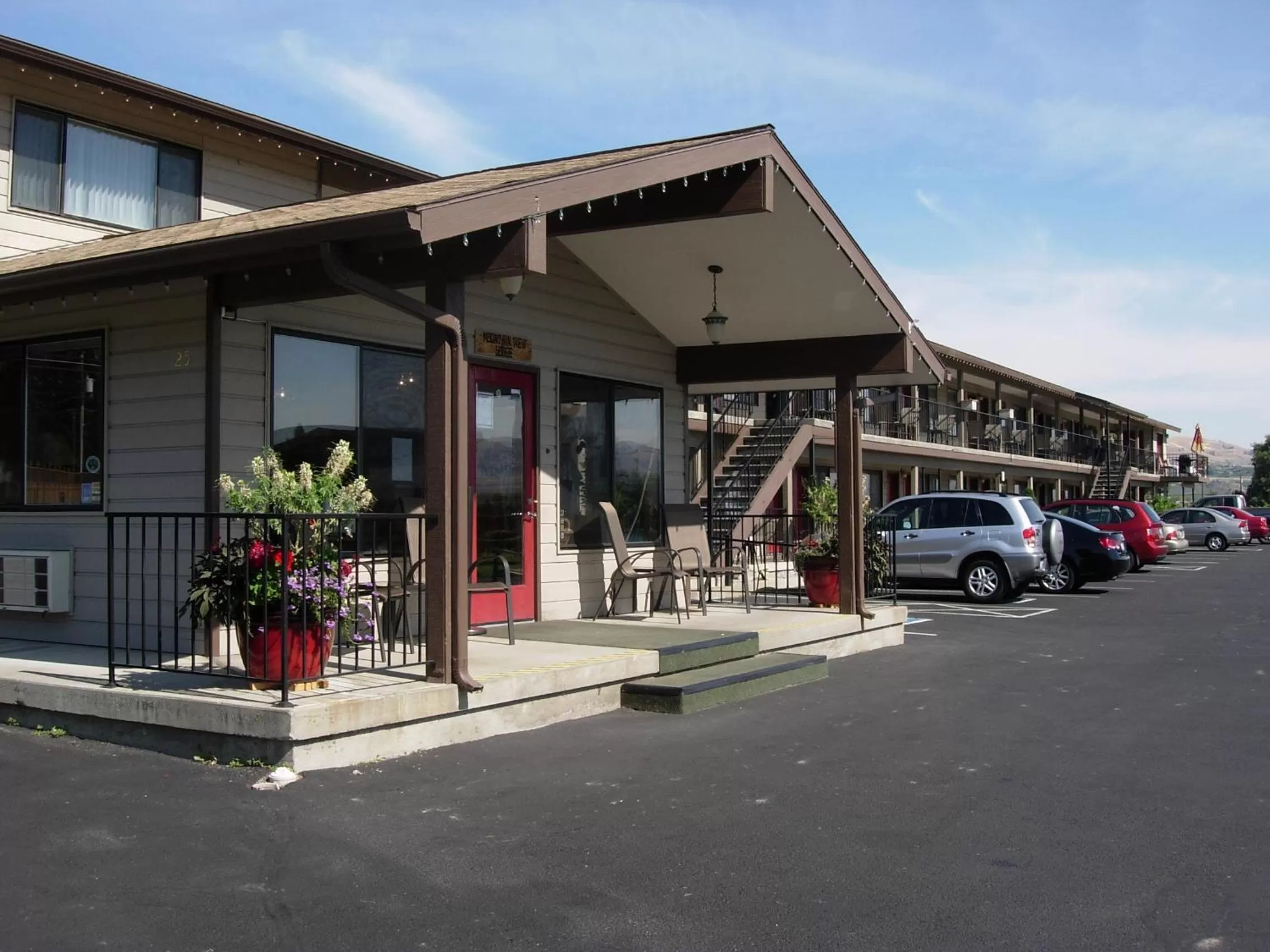Facade/entrance in Mountain View Lodge