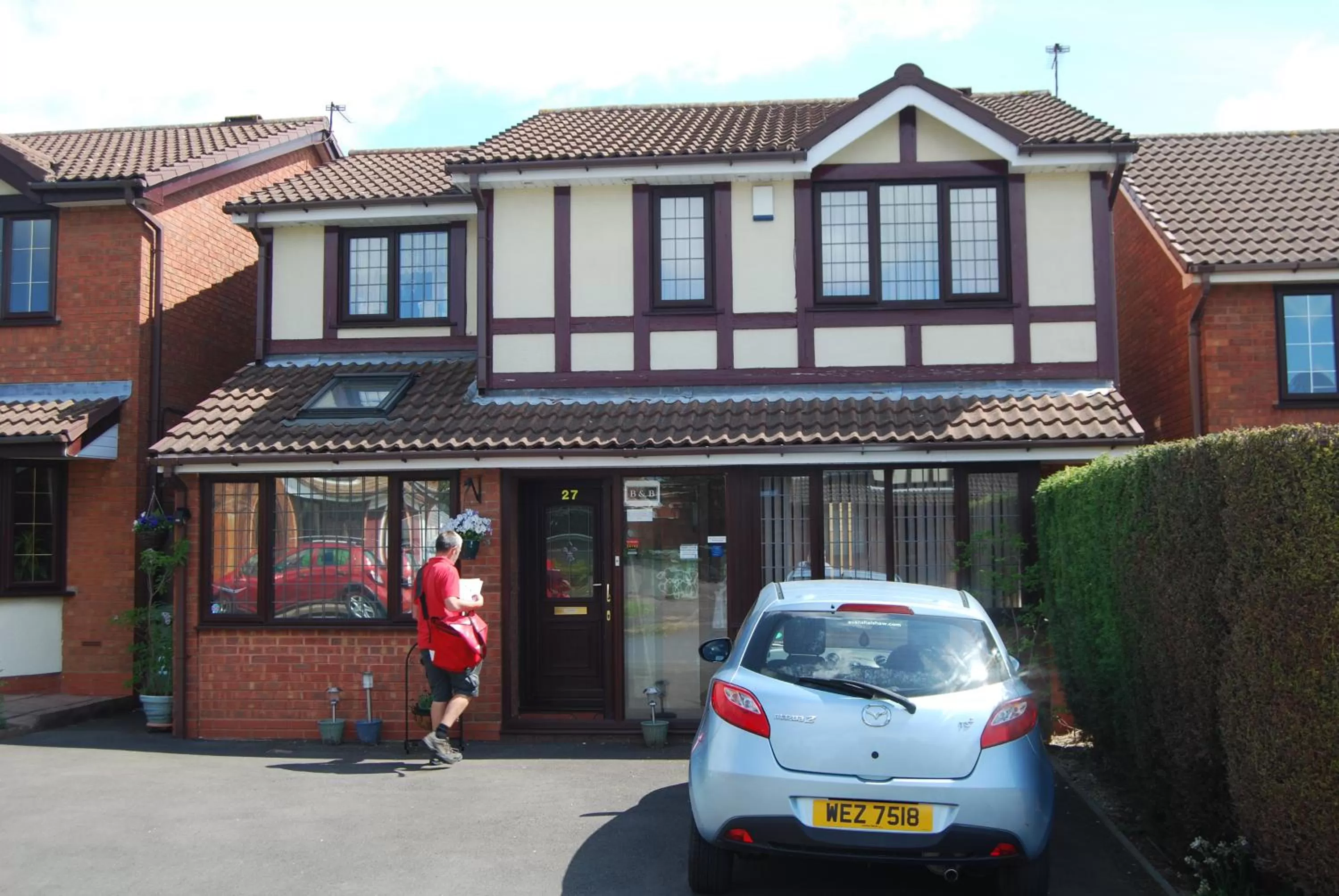 Facade/entrance, Property Building in Mike & Carolyn Ball B&B